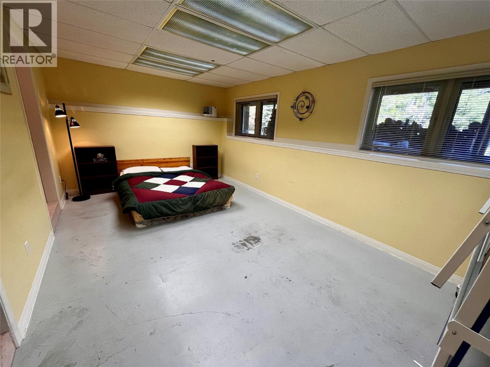 390 Silver Queen Road - 57