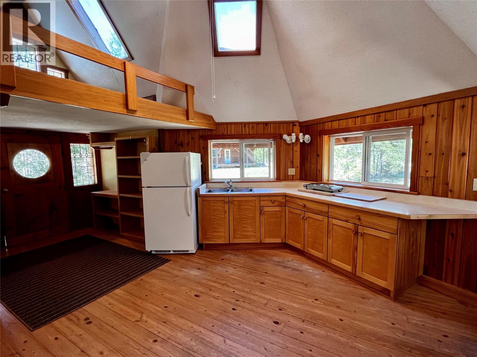 390 Silver Queen Road - 86