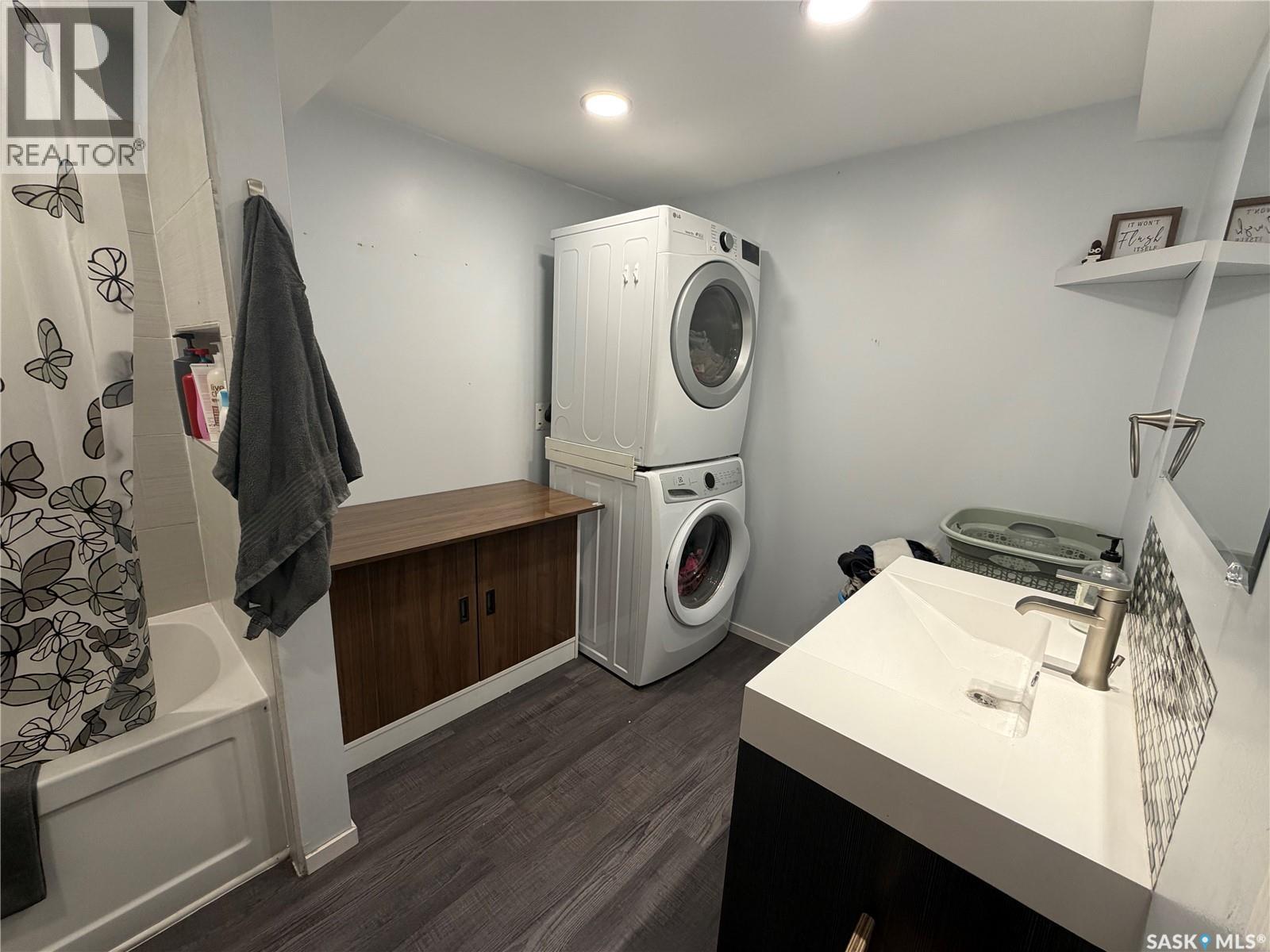 210 2nd AVENUE S - 13