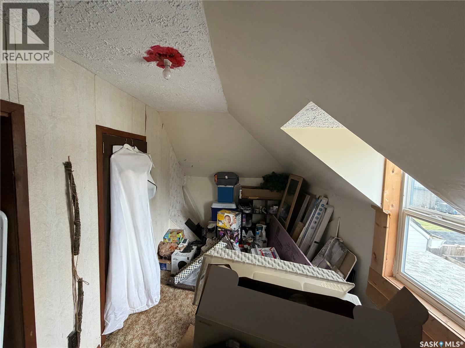 210 2nd AVENUE S - 16