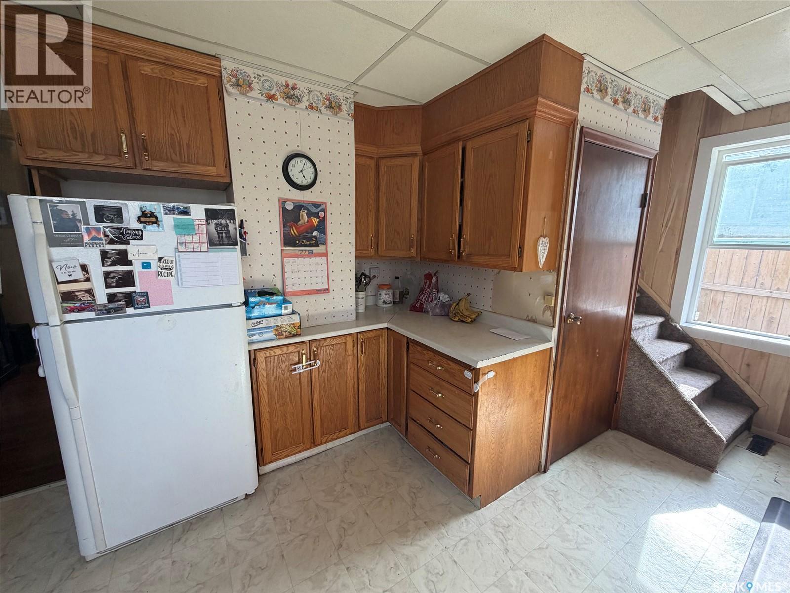 210 2nd AVENUE S - 2