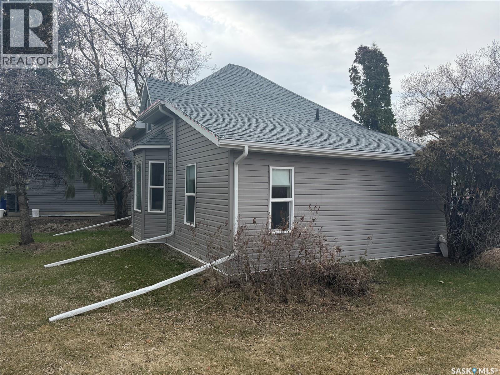 210 2nd AVENUE S - 22