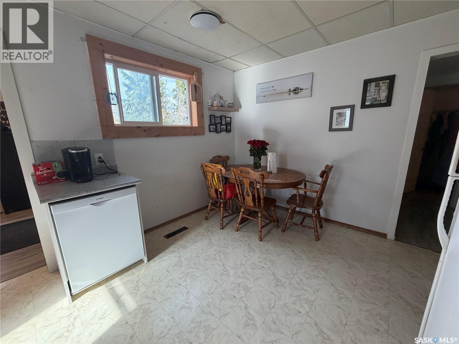 210 2nd AVENUE S - 4