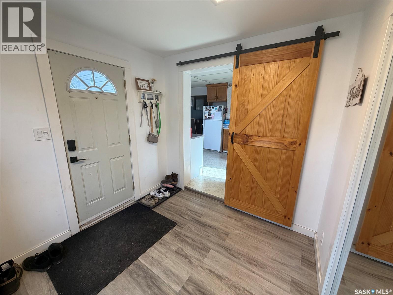 210 2nd AVENUE S - 7