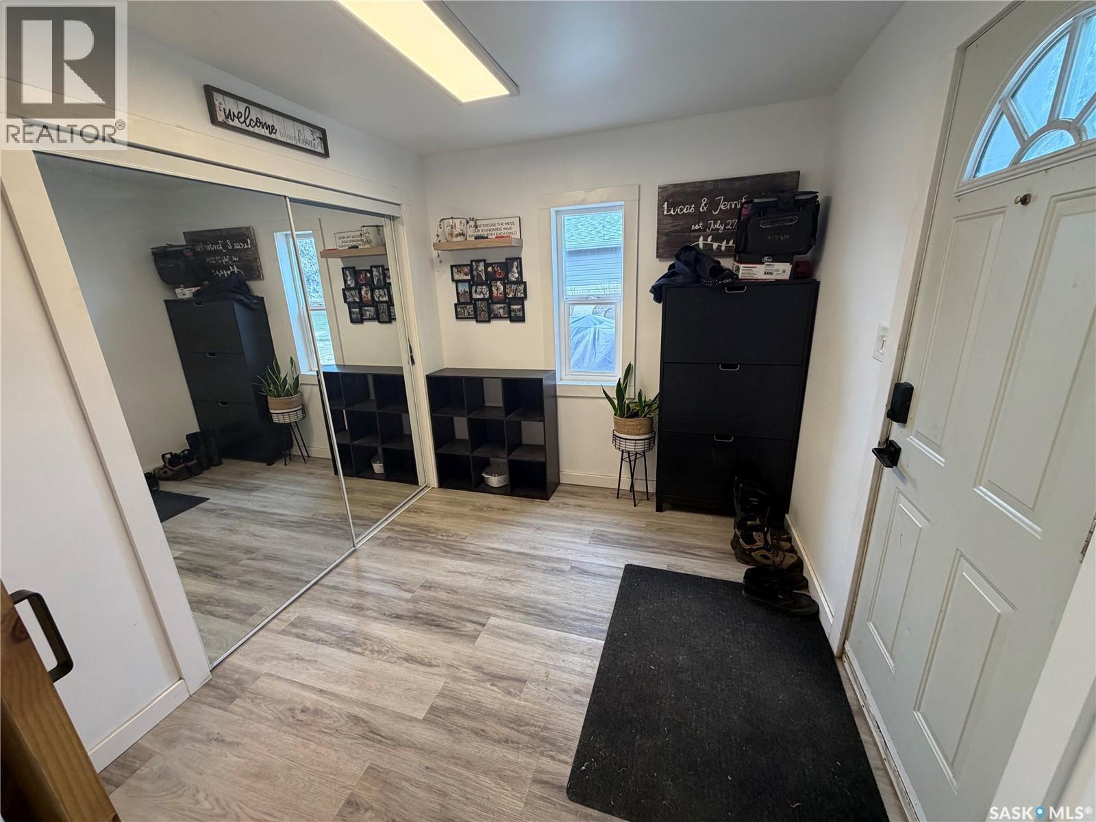 210 2nd AVENUE S - 8