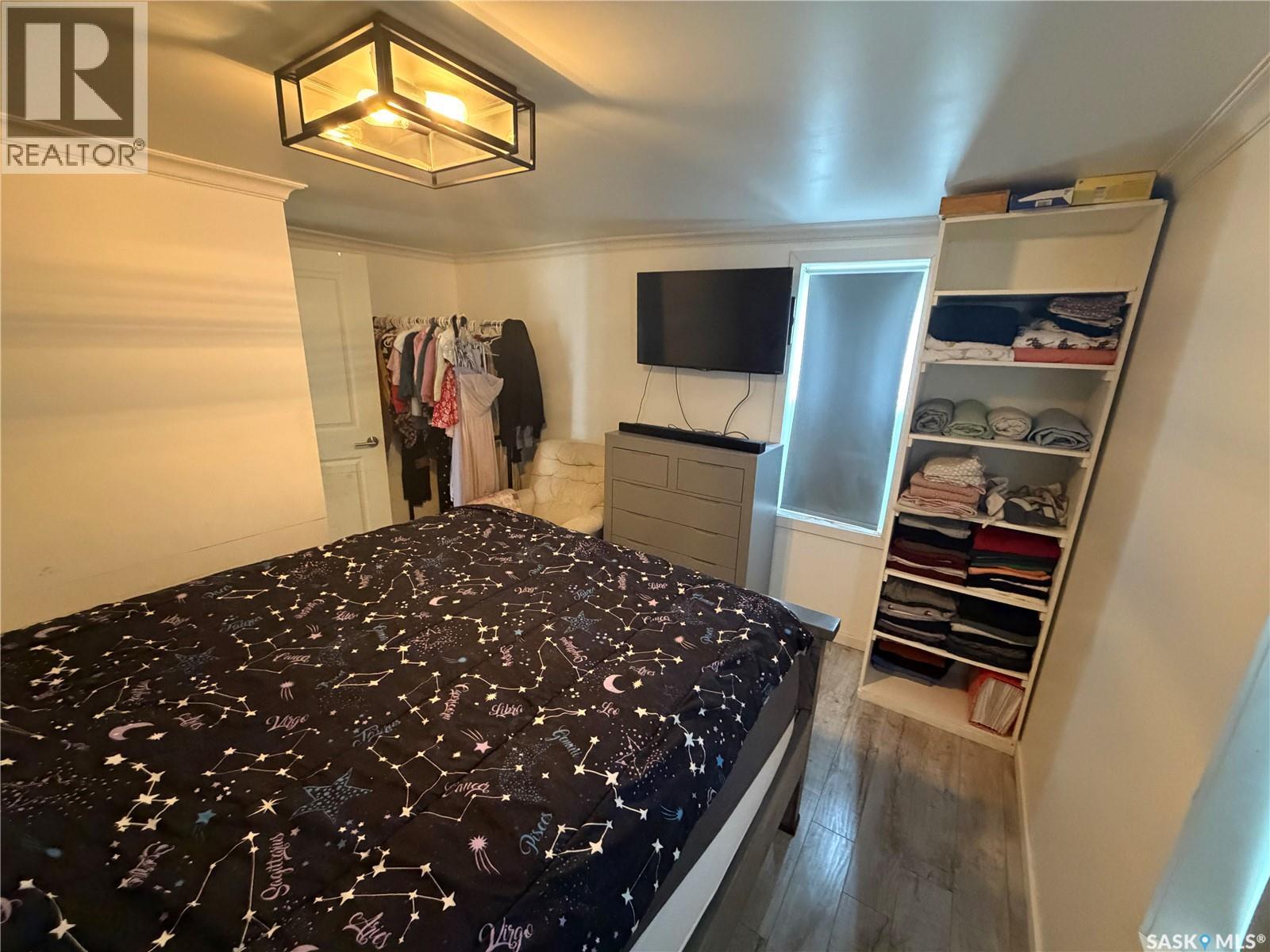210 2nd AVENUE S - 9