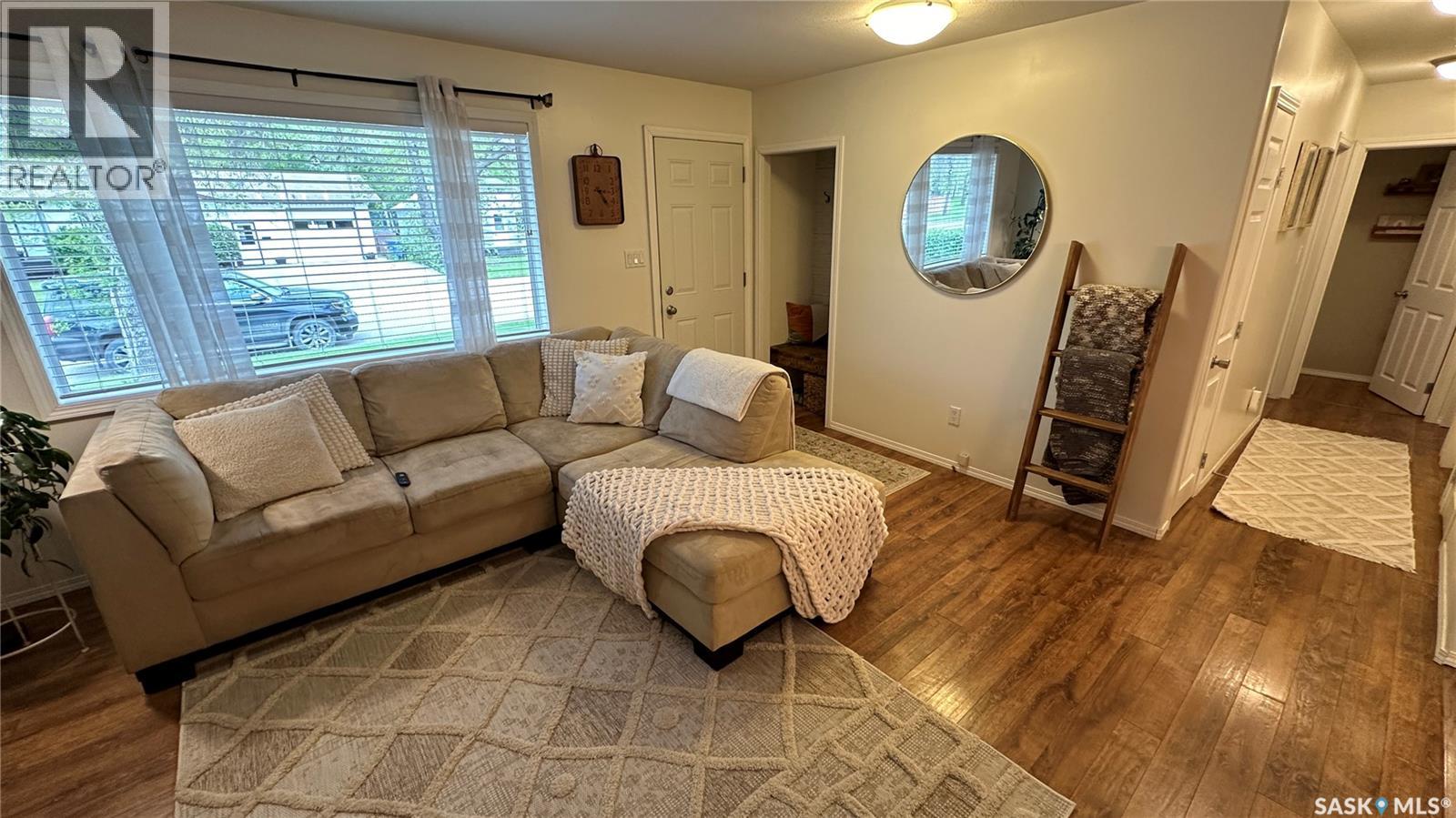 807 107th AVENUE - 10