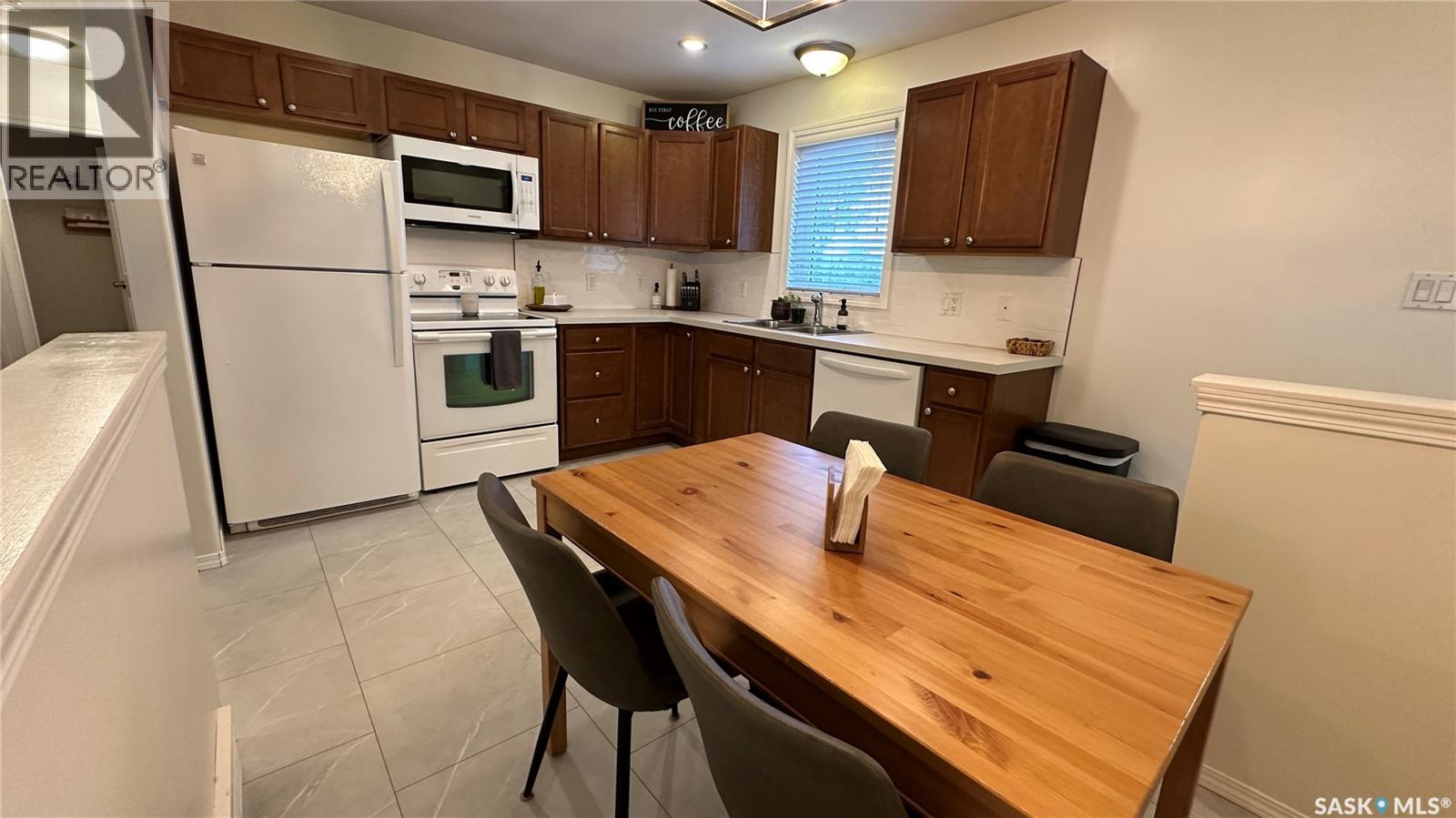 807 107th AVENUE - 5