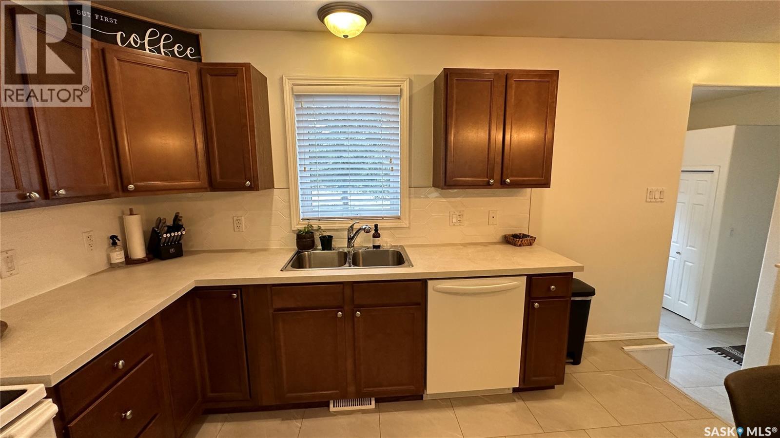 807 107th AVENUE - 8