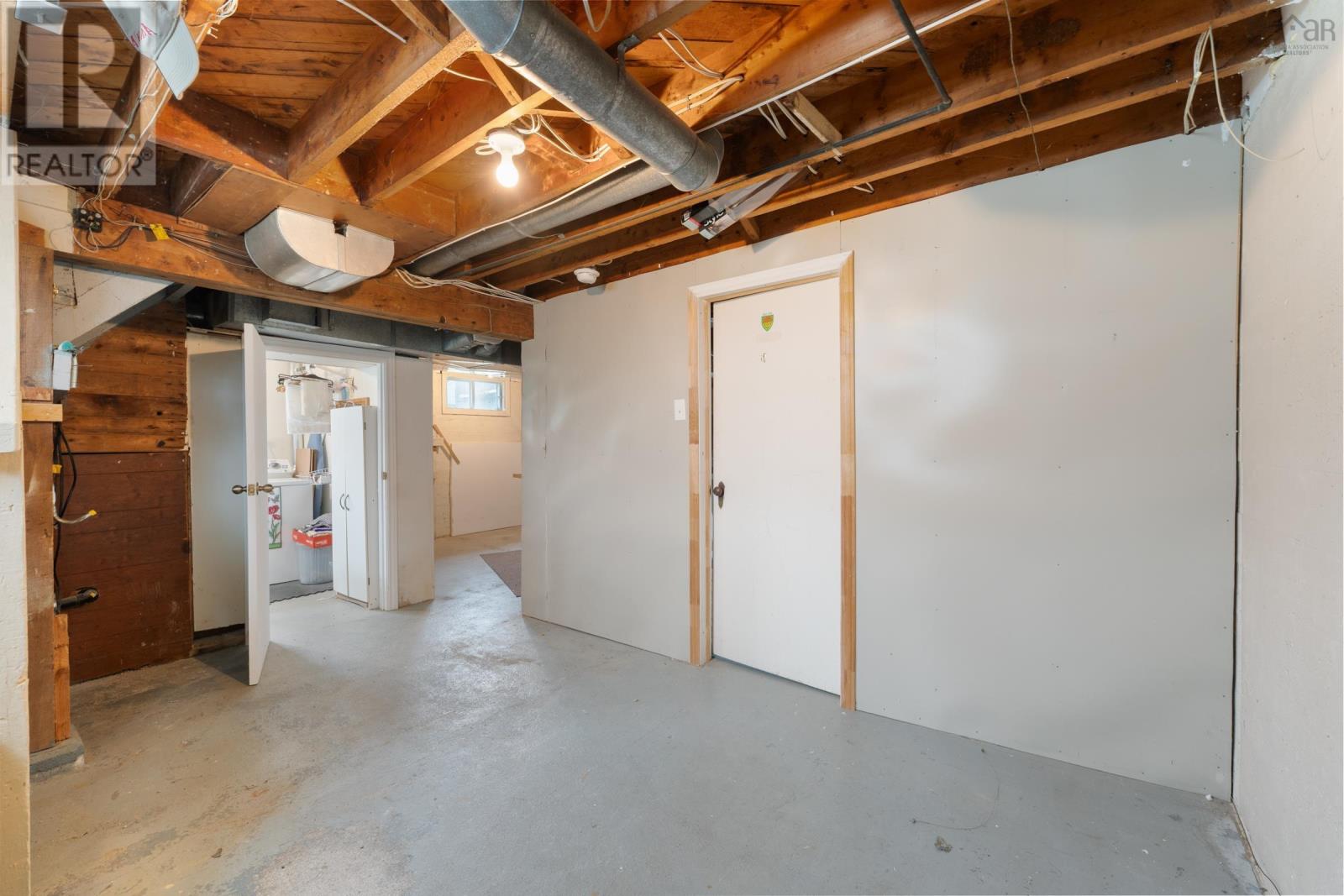 122 Cote Des Neiges Road - 25