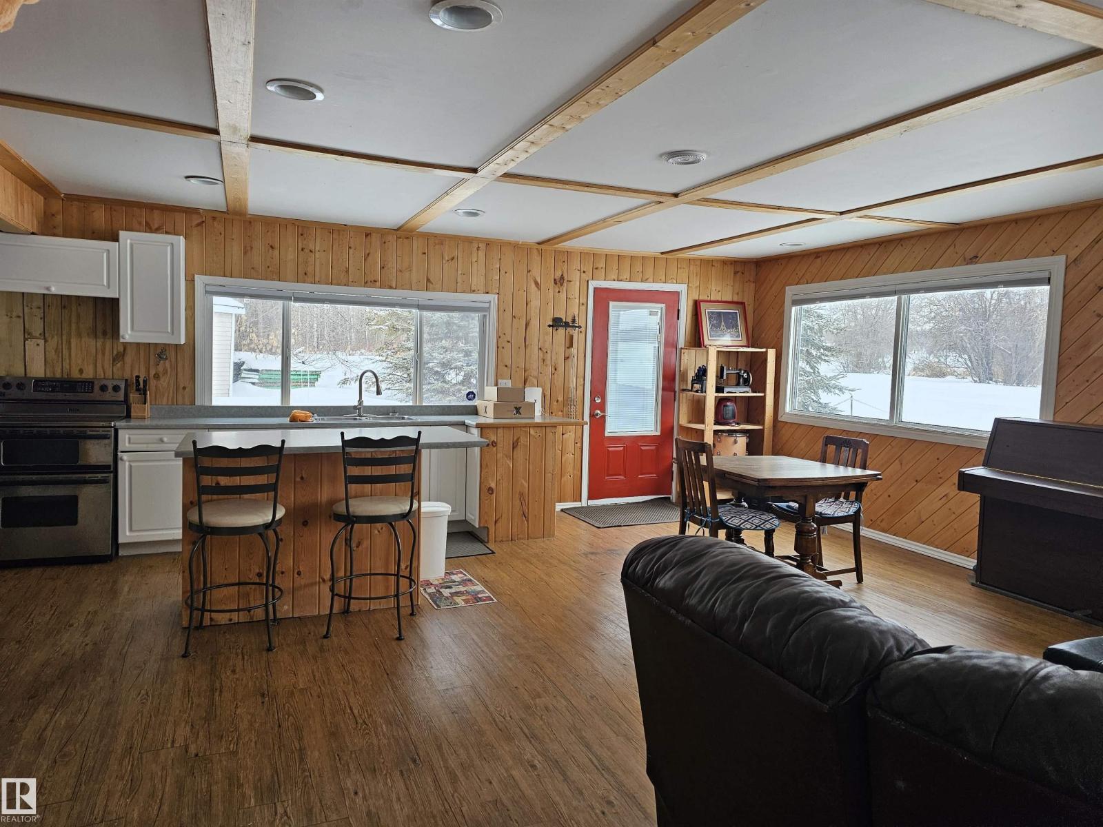 215 2 ST - 6
