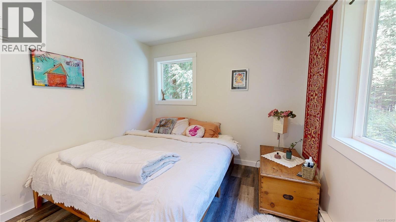 883 Mary Rd - 10