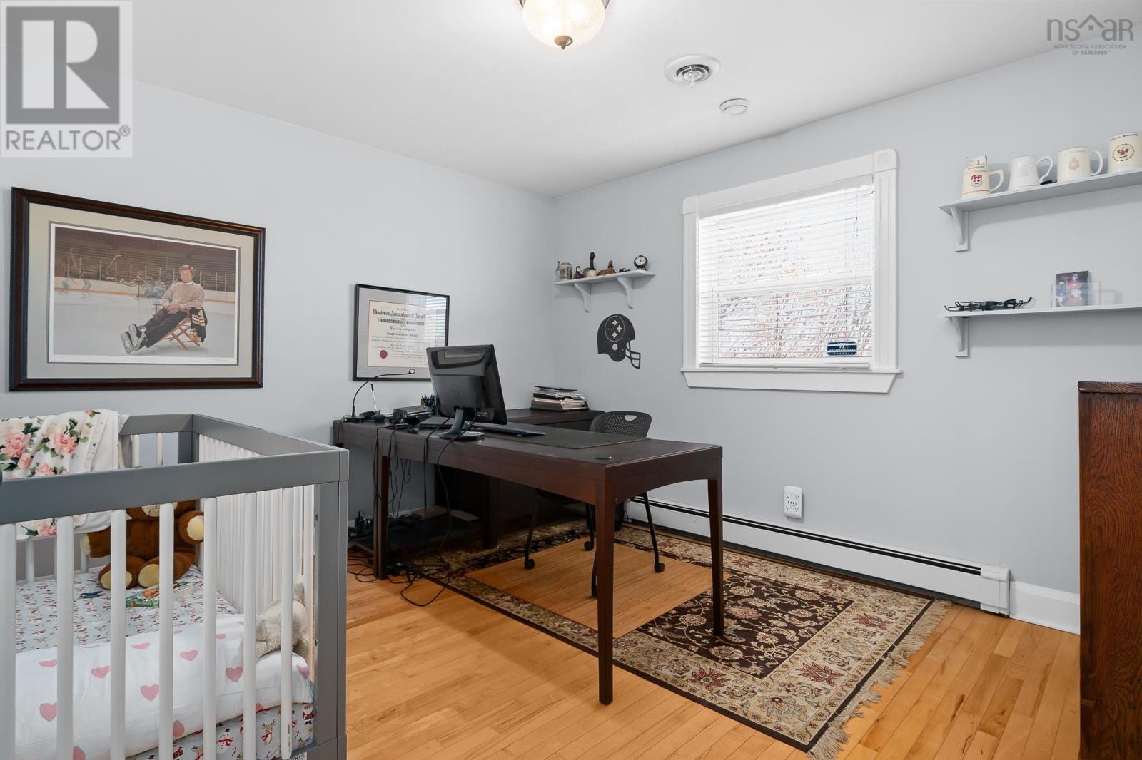 Property 44 of 49 of 60 Lakeridge Crescent