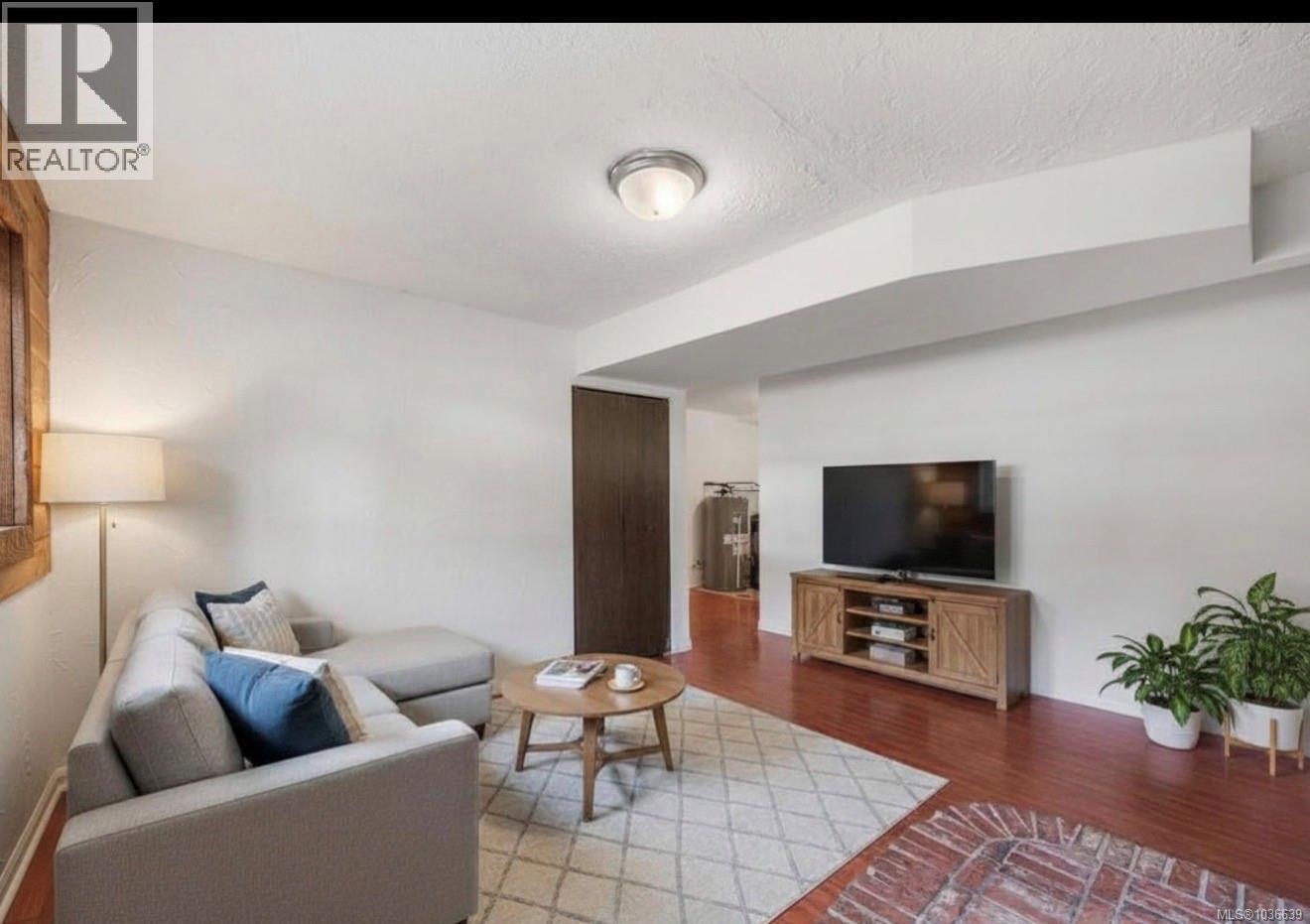 1495 Hobson Ave - 16