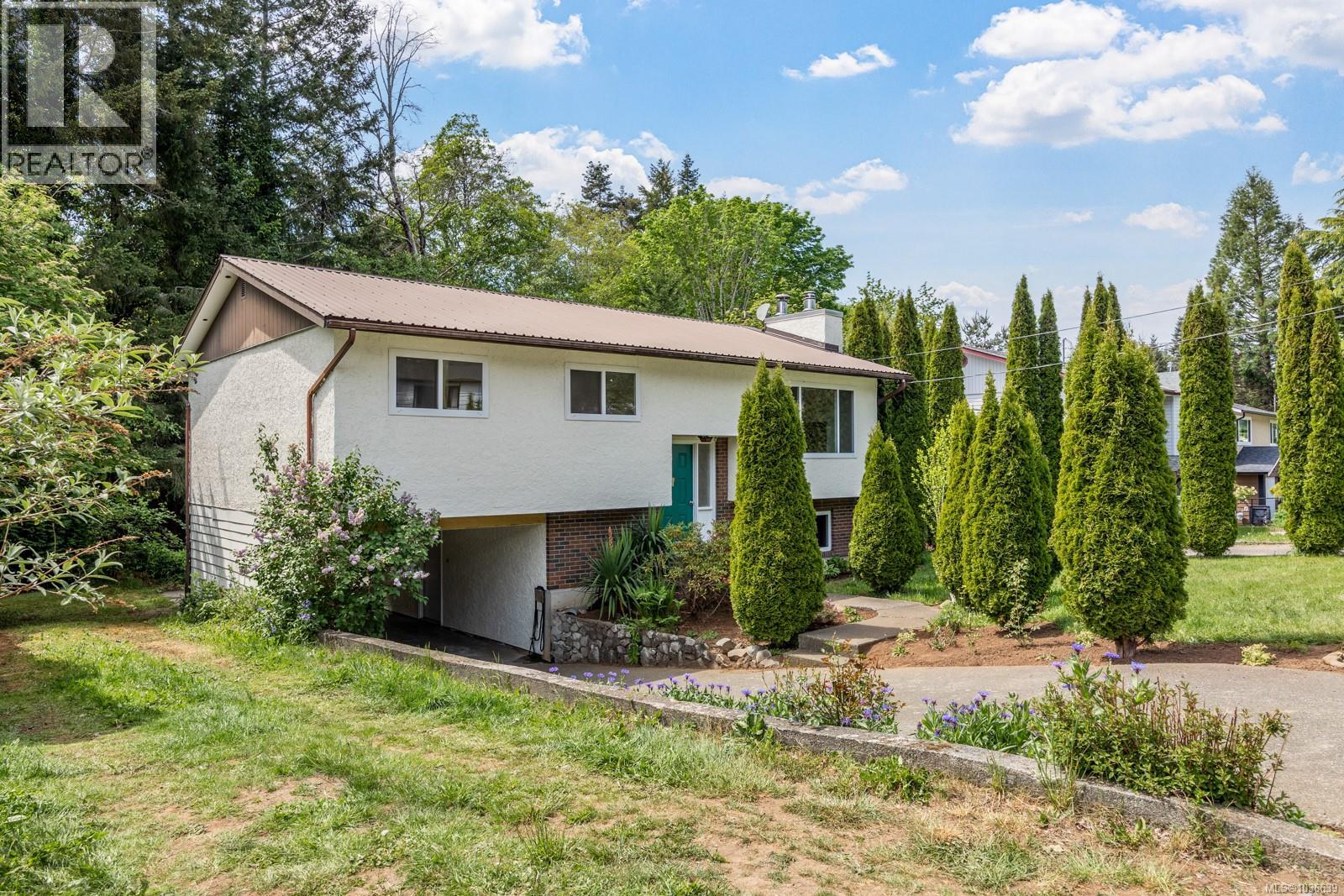 1495 Hobson Ave - Image 3
