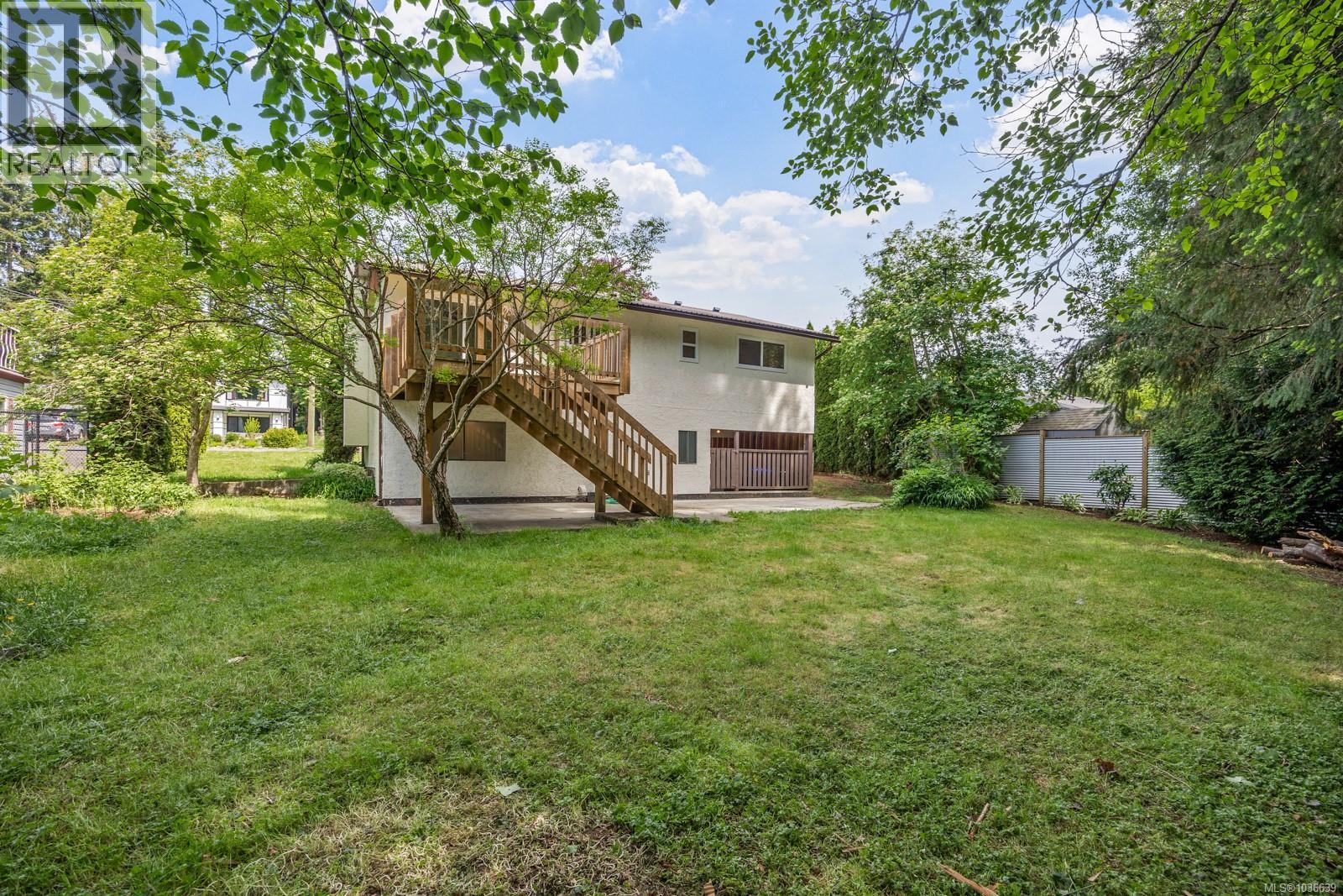 1495 Hobson Ave - 38