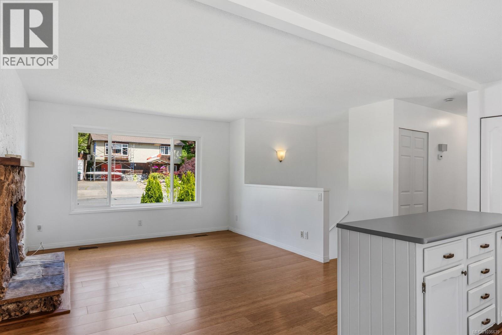 1495 Hobson Ave - 9