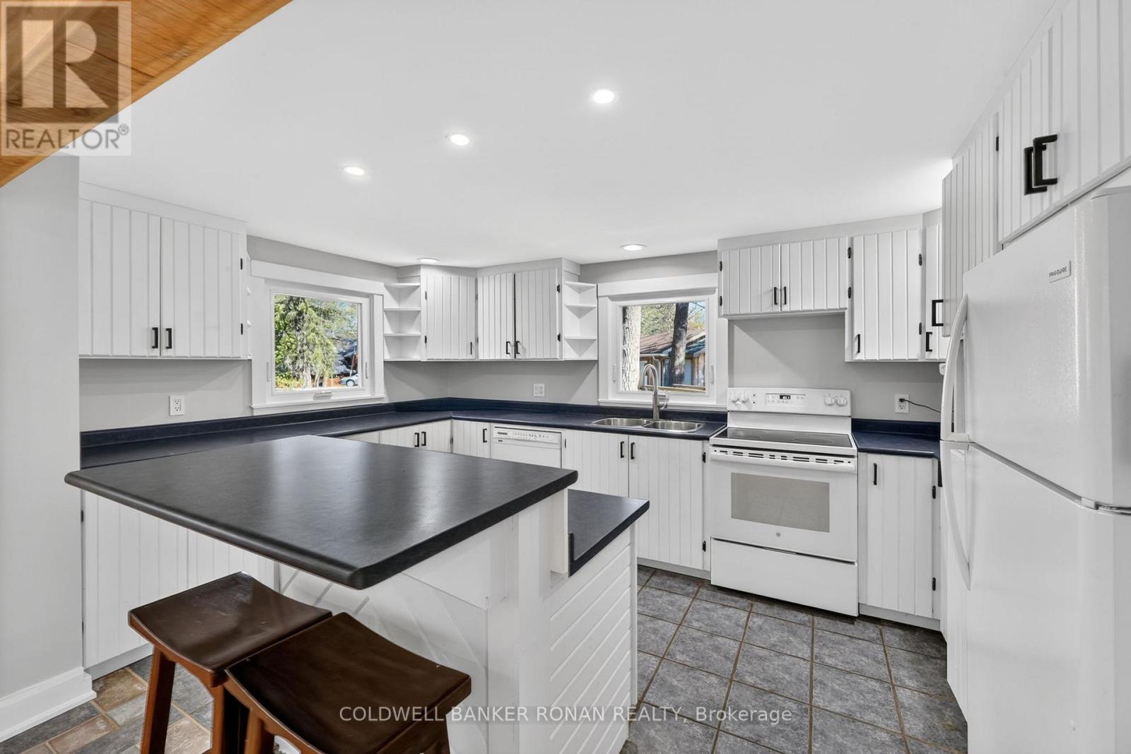 157 WOODLAND DRIVE - 13