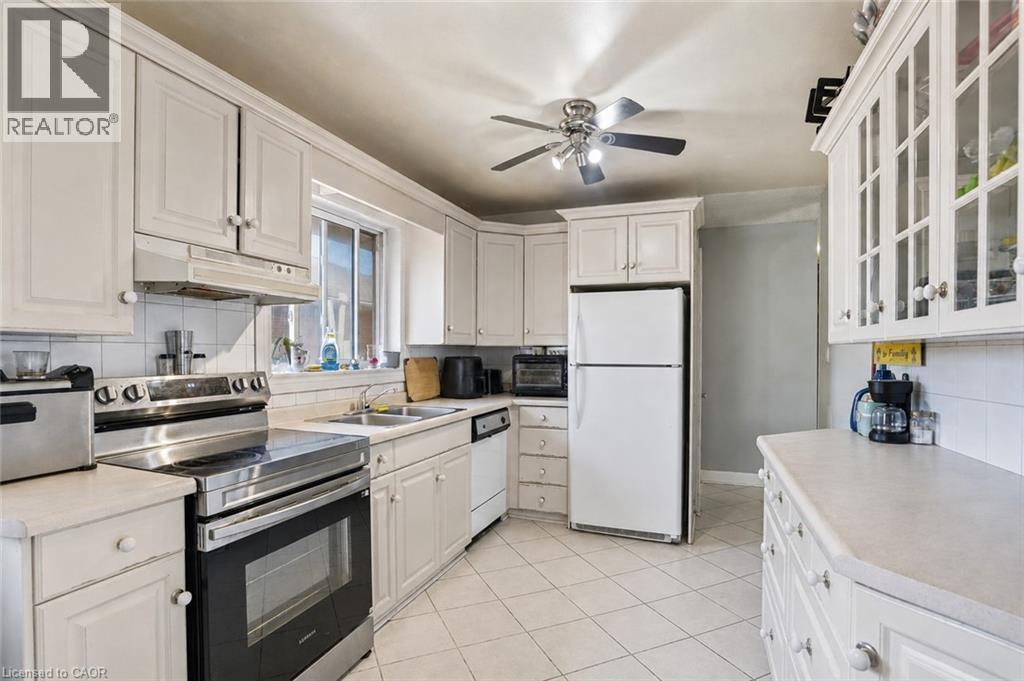 42 SUNNYLEA Drive, St. Catharines, Ontario, L2M5Z8 — Photo 8