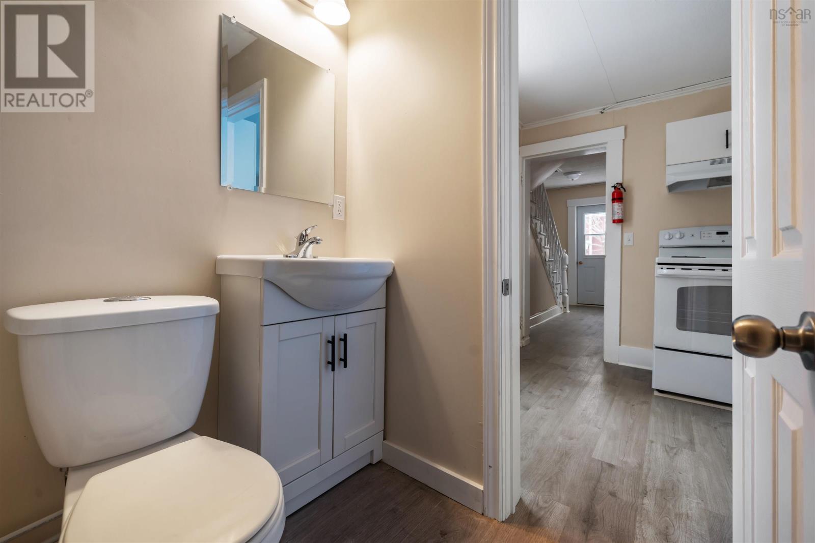 34 A & B St Mary's Street - 18