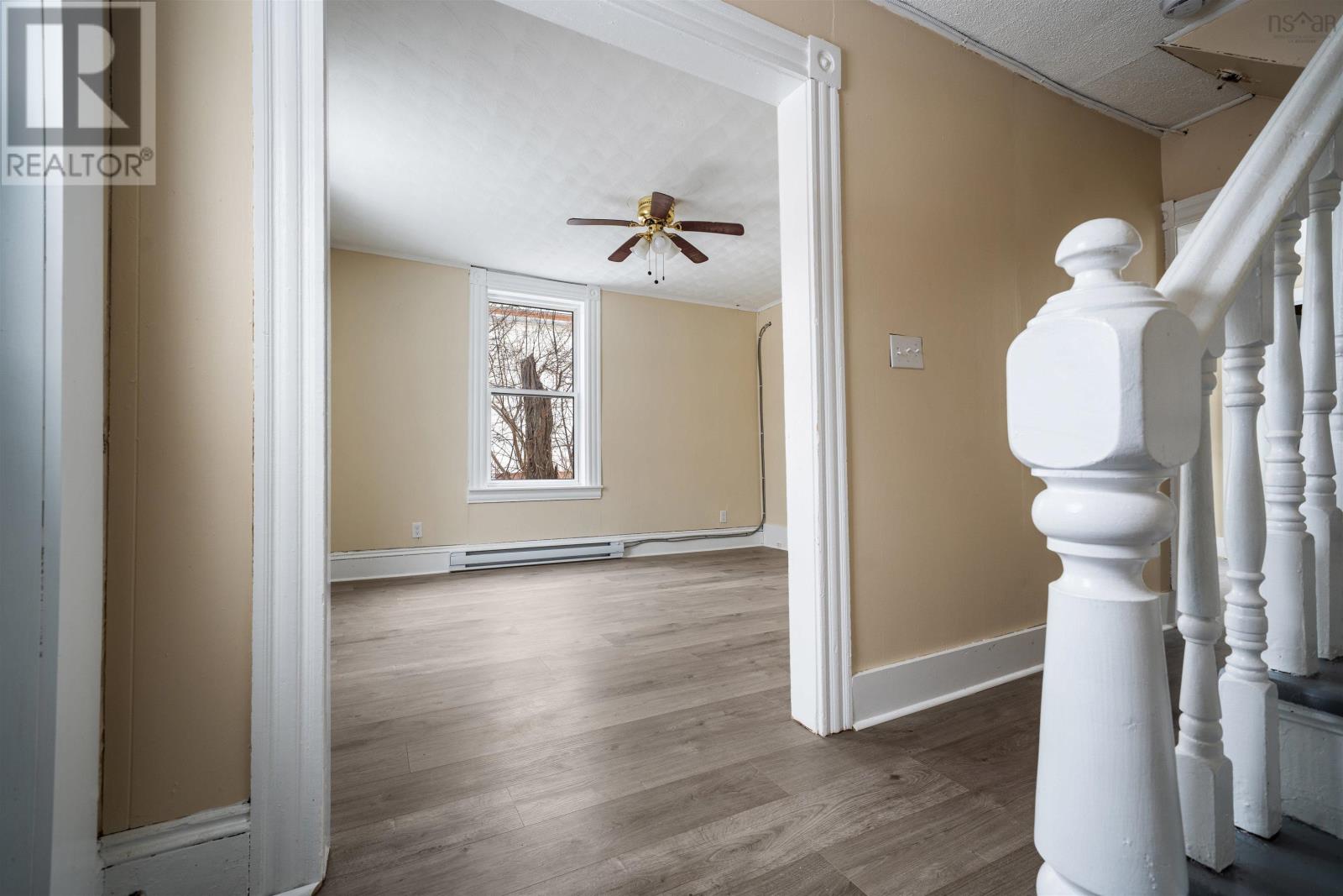 34 A & B St Mary's Street - 10