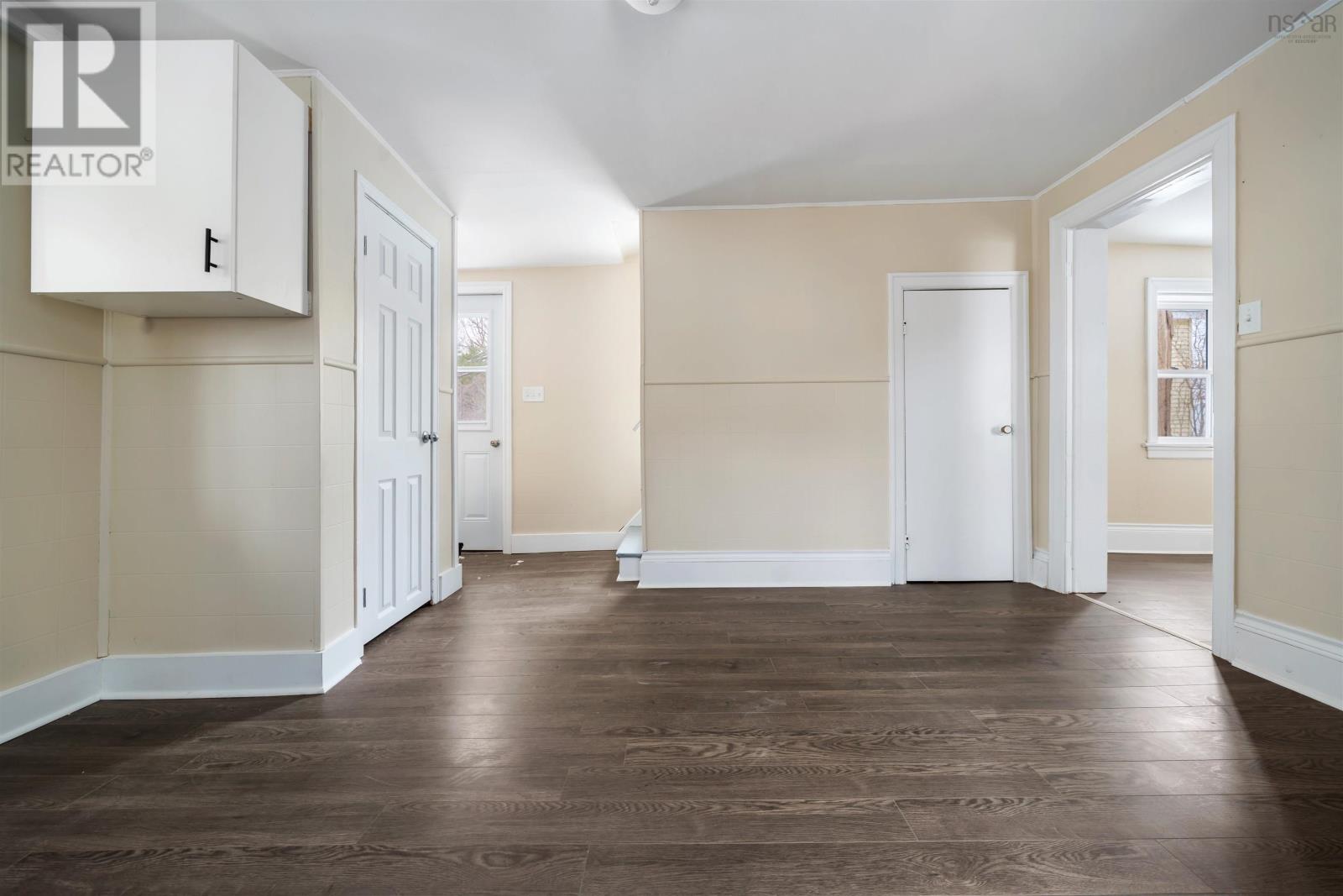 34 A & B St Mary's Street - 30