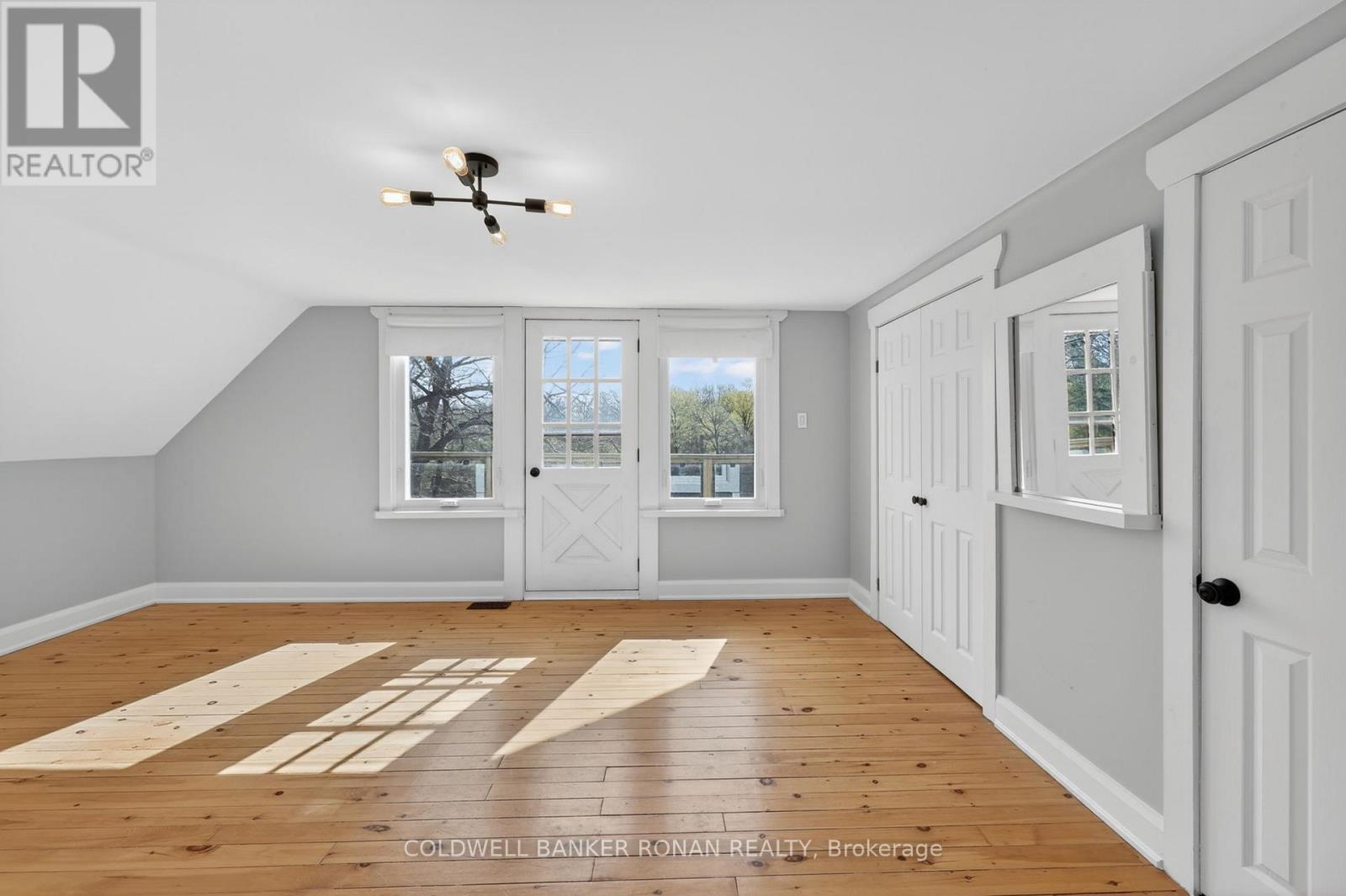 157 WOODLAND DRIVE - 17