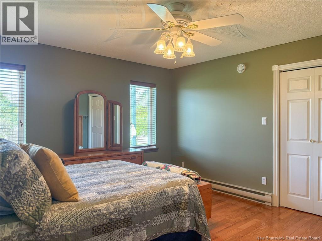 400 West Glassville Road - 24