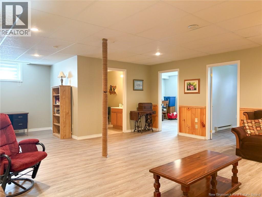 400 West Glassville Road - 32