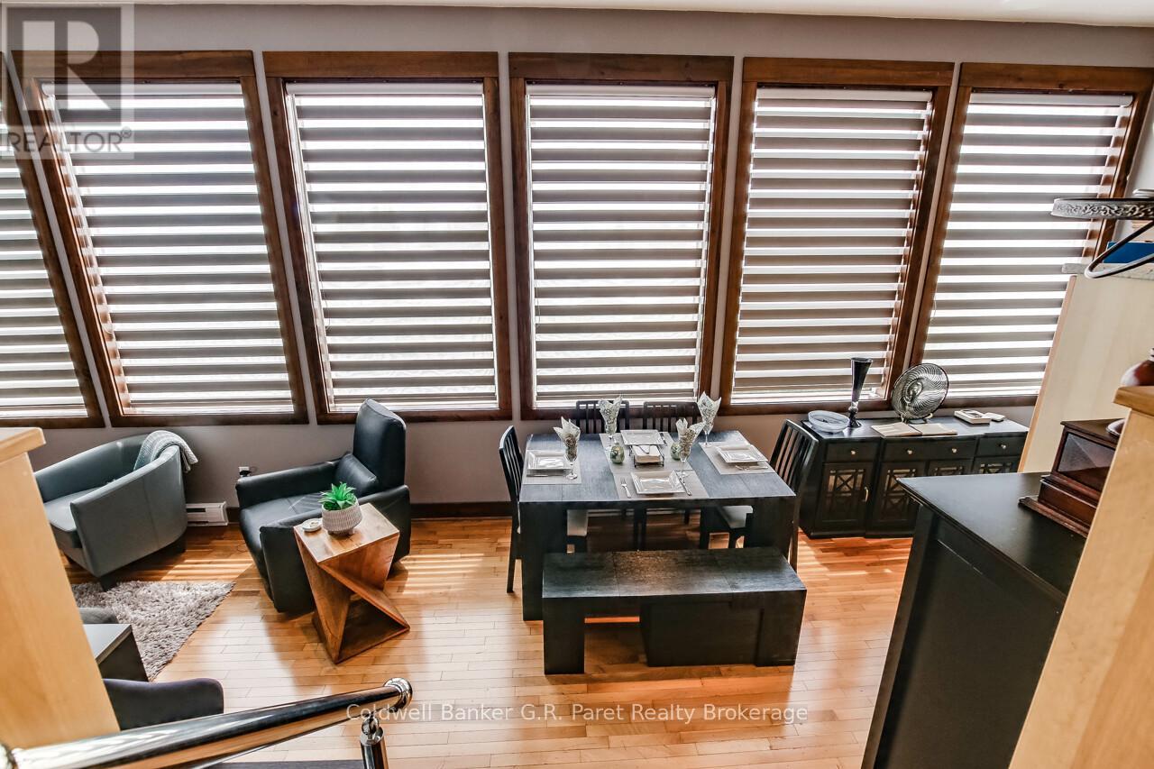 61 BLUEWATER AVENUE - 16