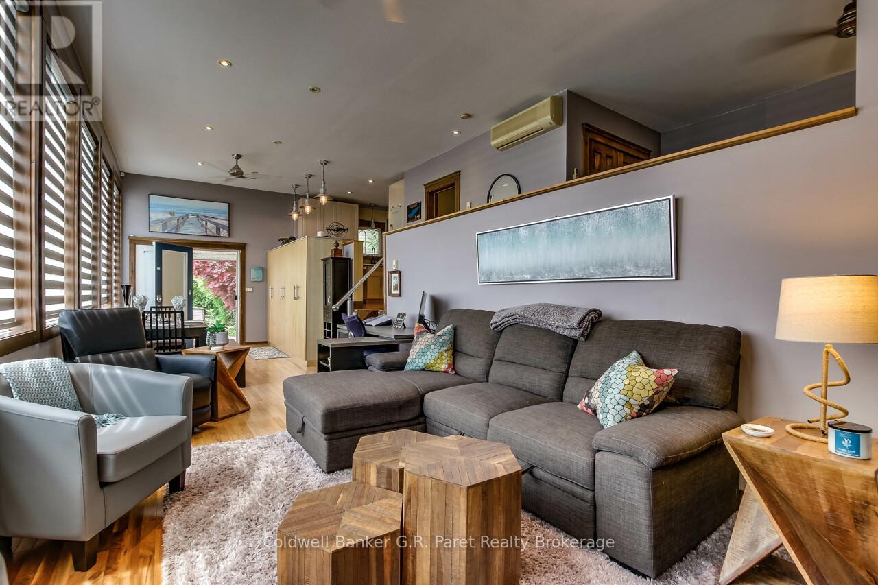 61 BLUEWATER AVENUE - 12