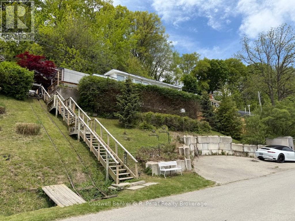 61 BLUEWATER AVENUE - 4
