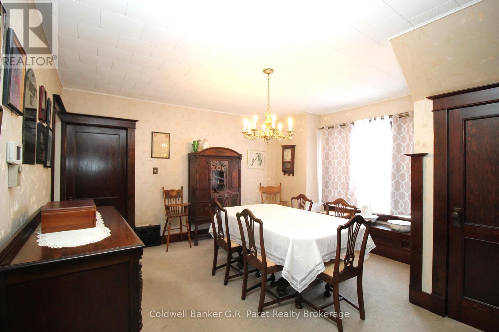 264 JOHN STREET S - 10