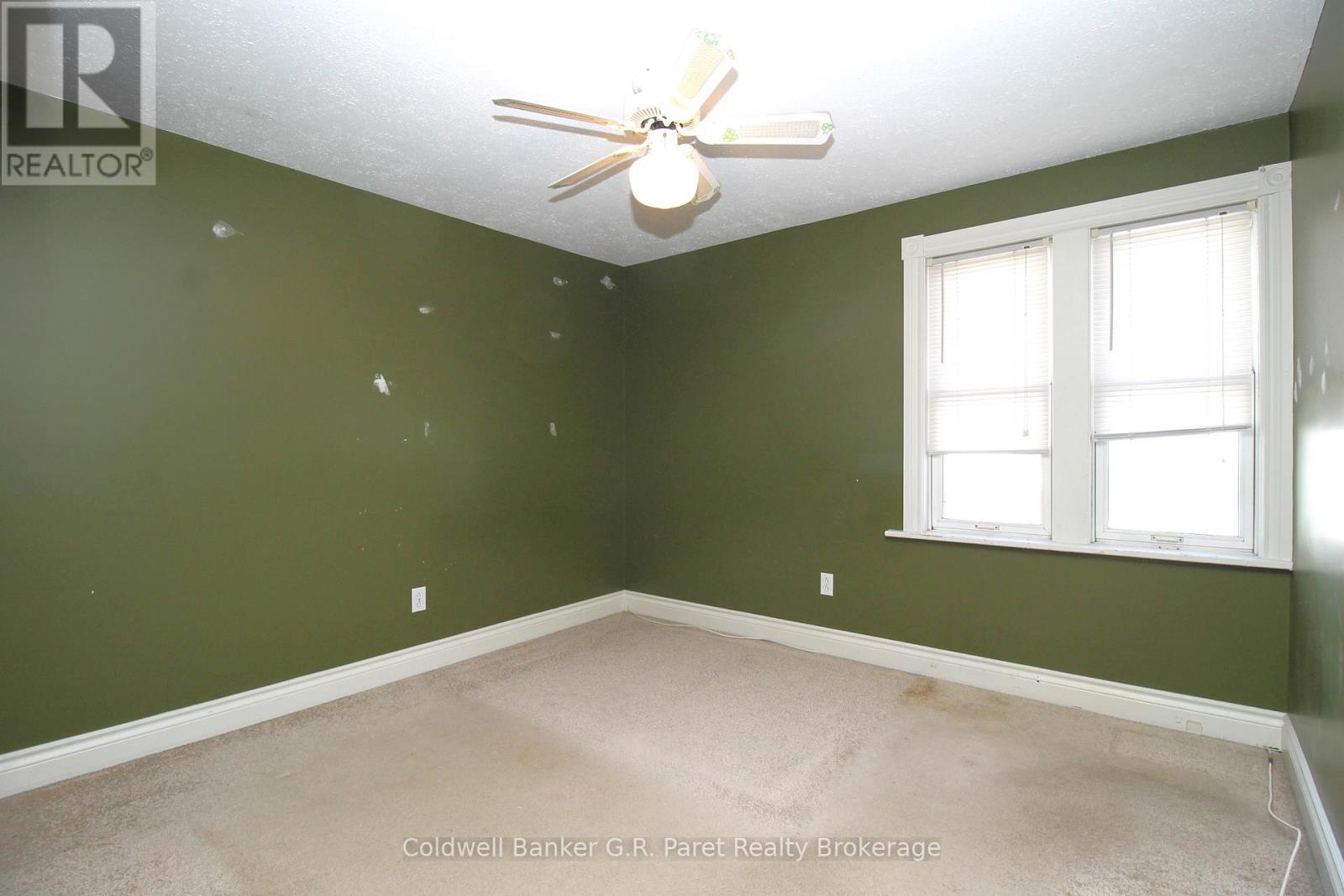 264 JOHN STREET S - 23