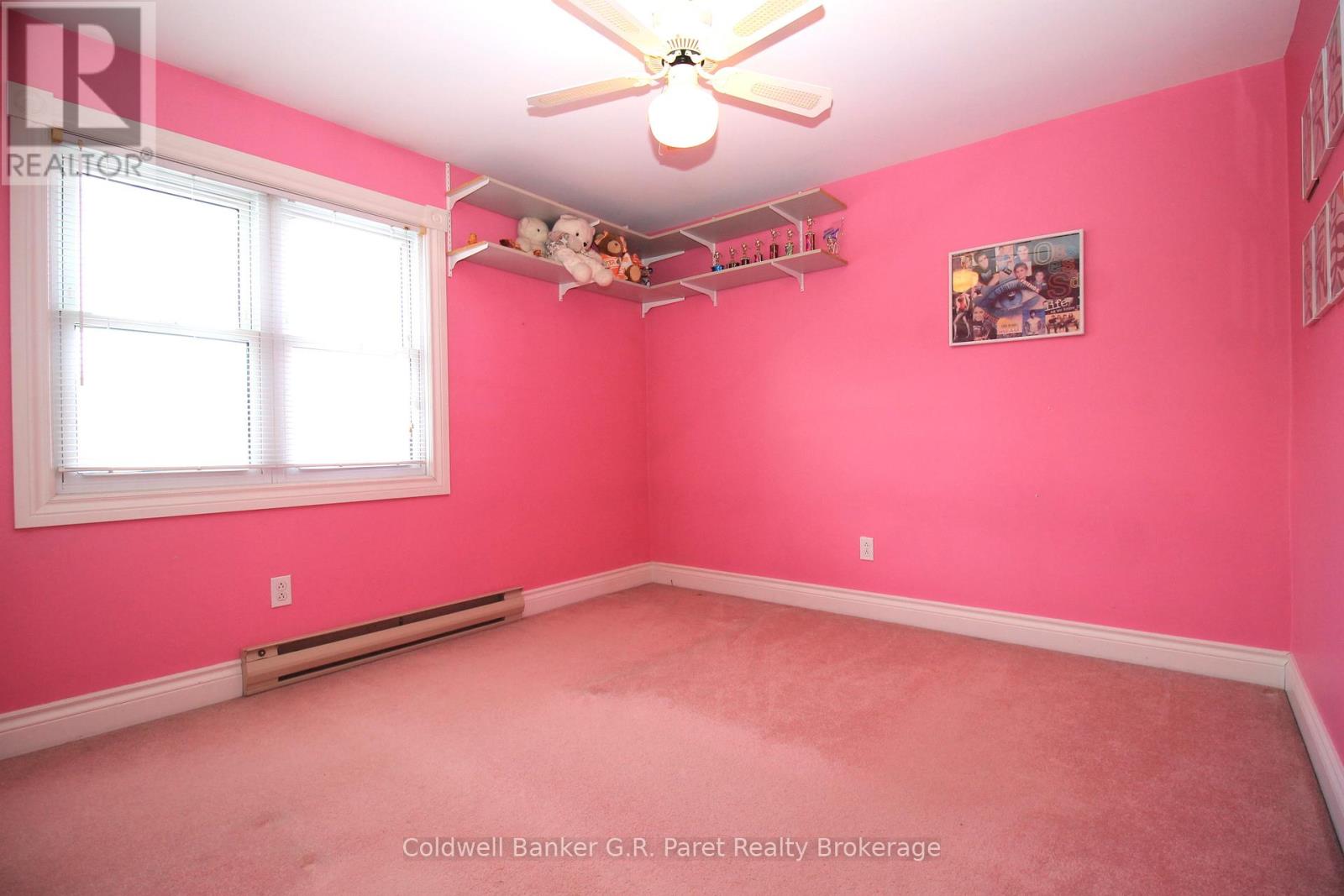 264 JOHN STREET S - 22