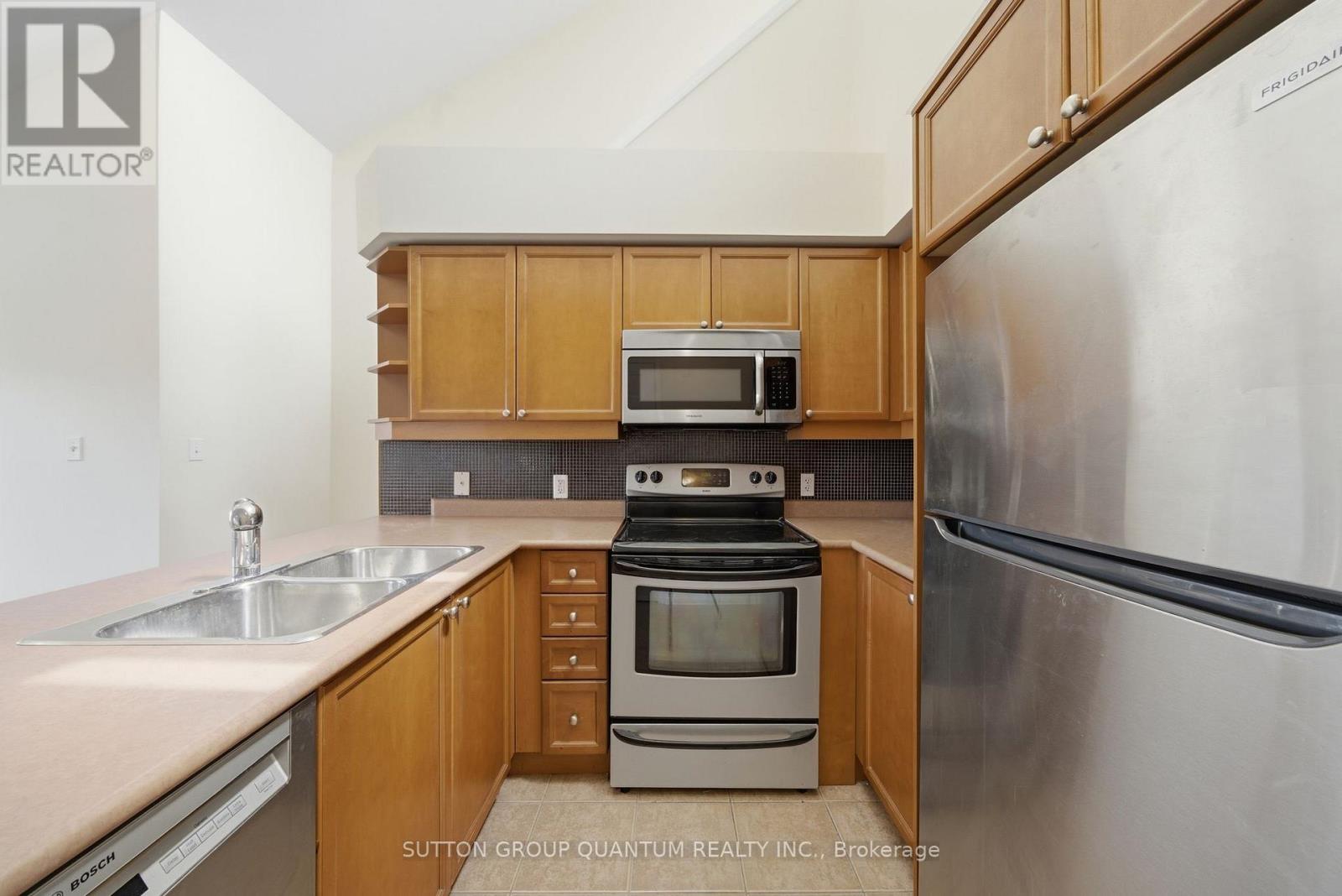 #3 594 SHORELINE DRIVE - 9