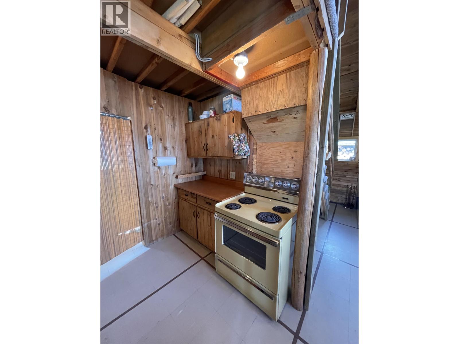 2602 SPOUT LAKE ROAD - 11