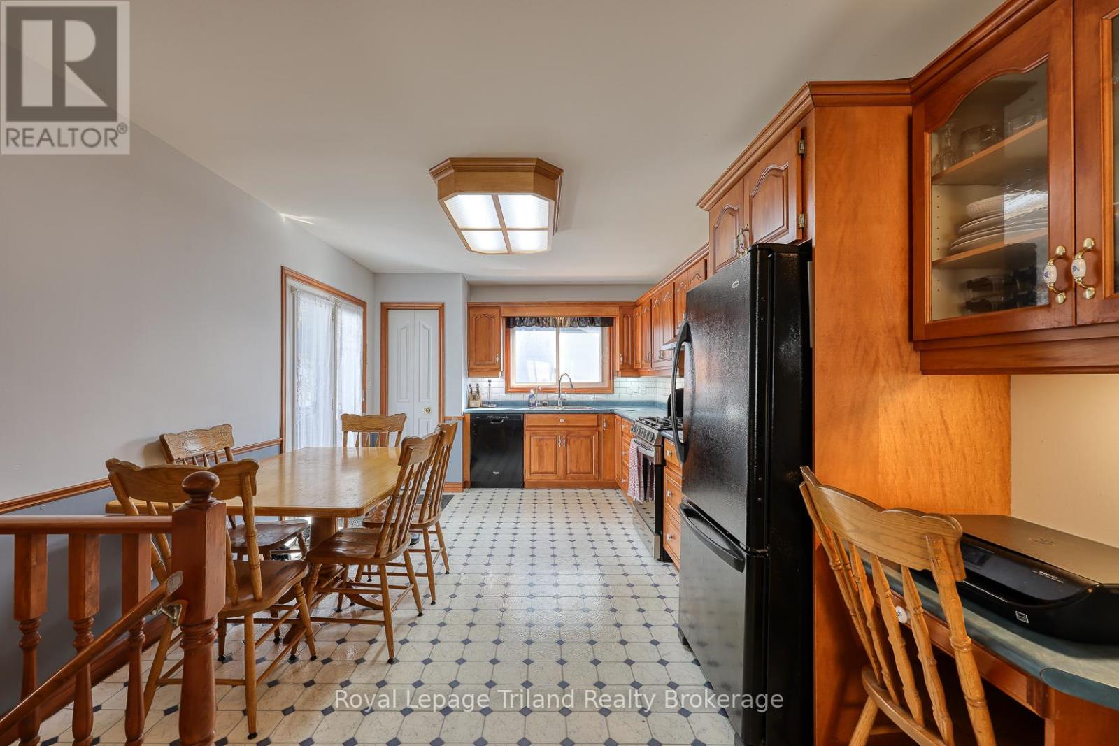 89 MARKHAM STREET - 13