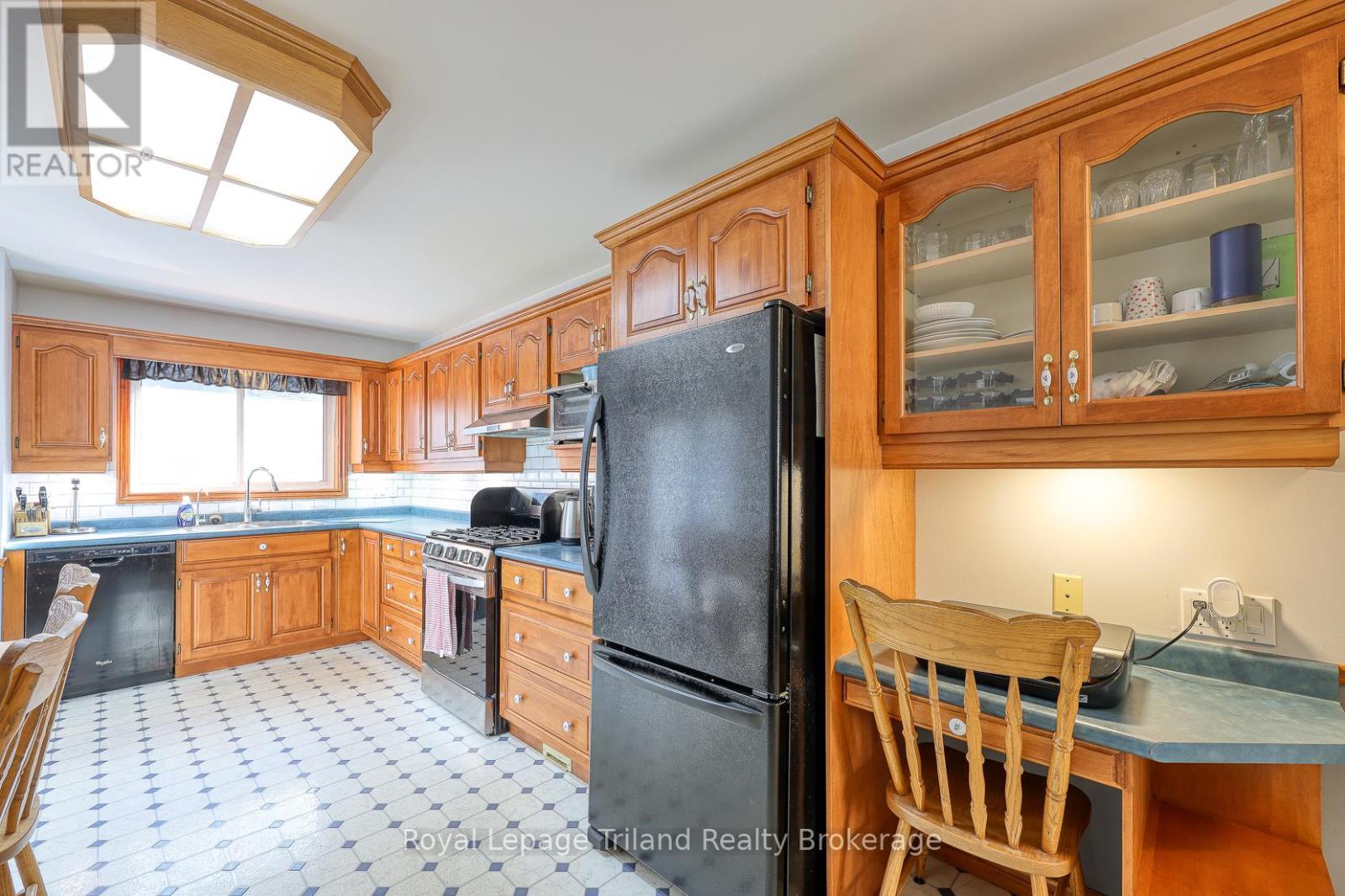 89 MARKHAM STREET - 14