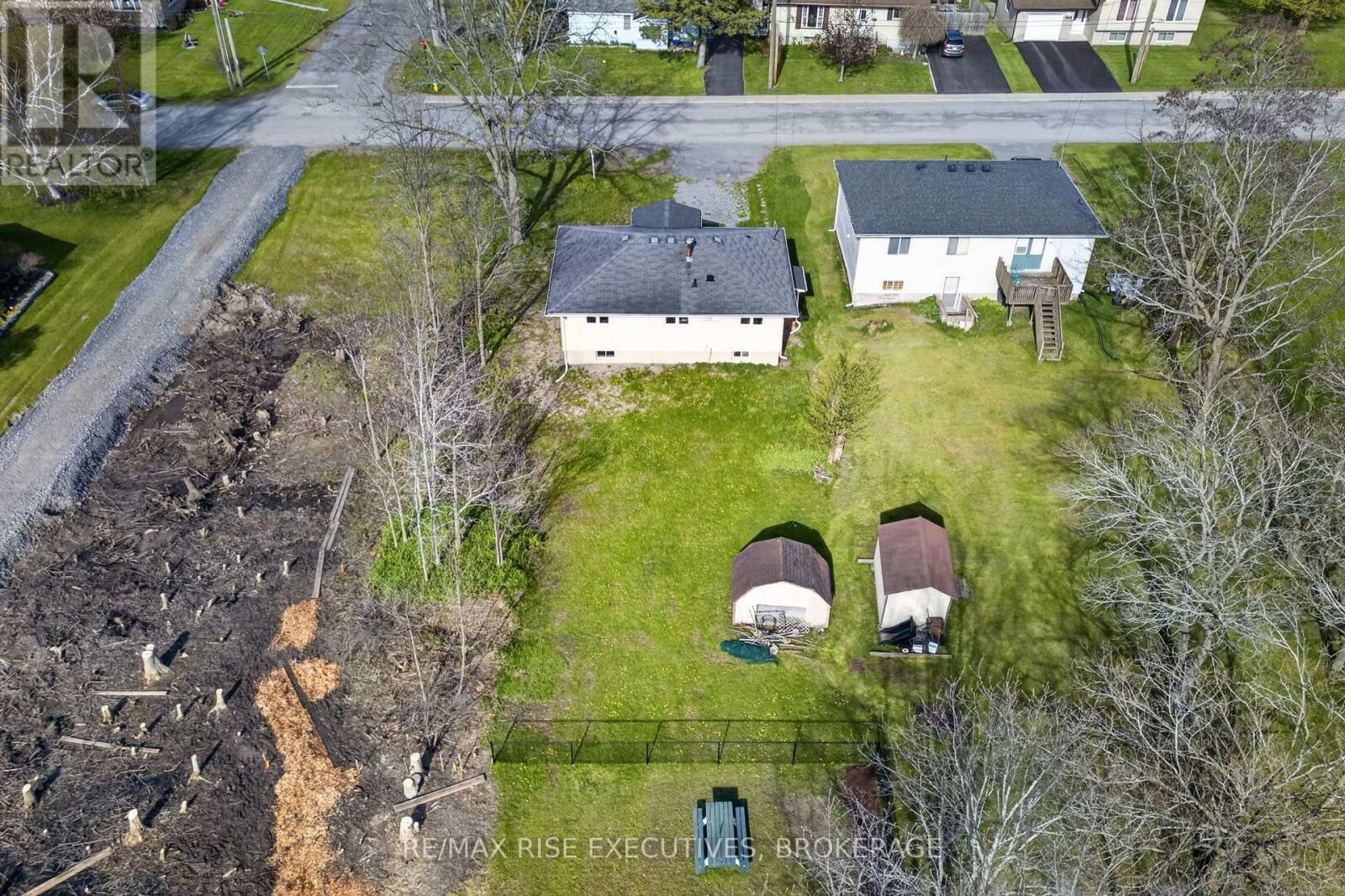 191 BRANT STREET - 29