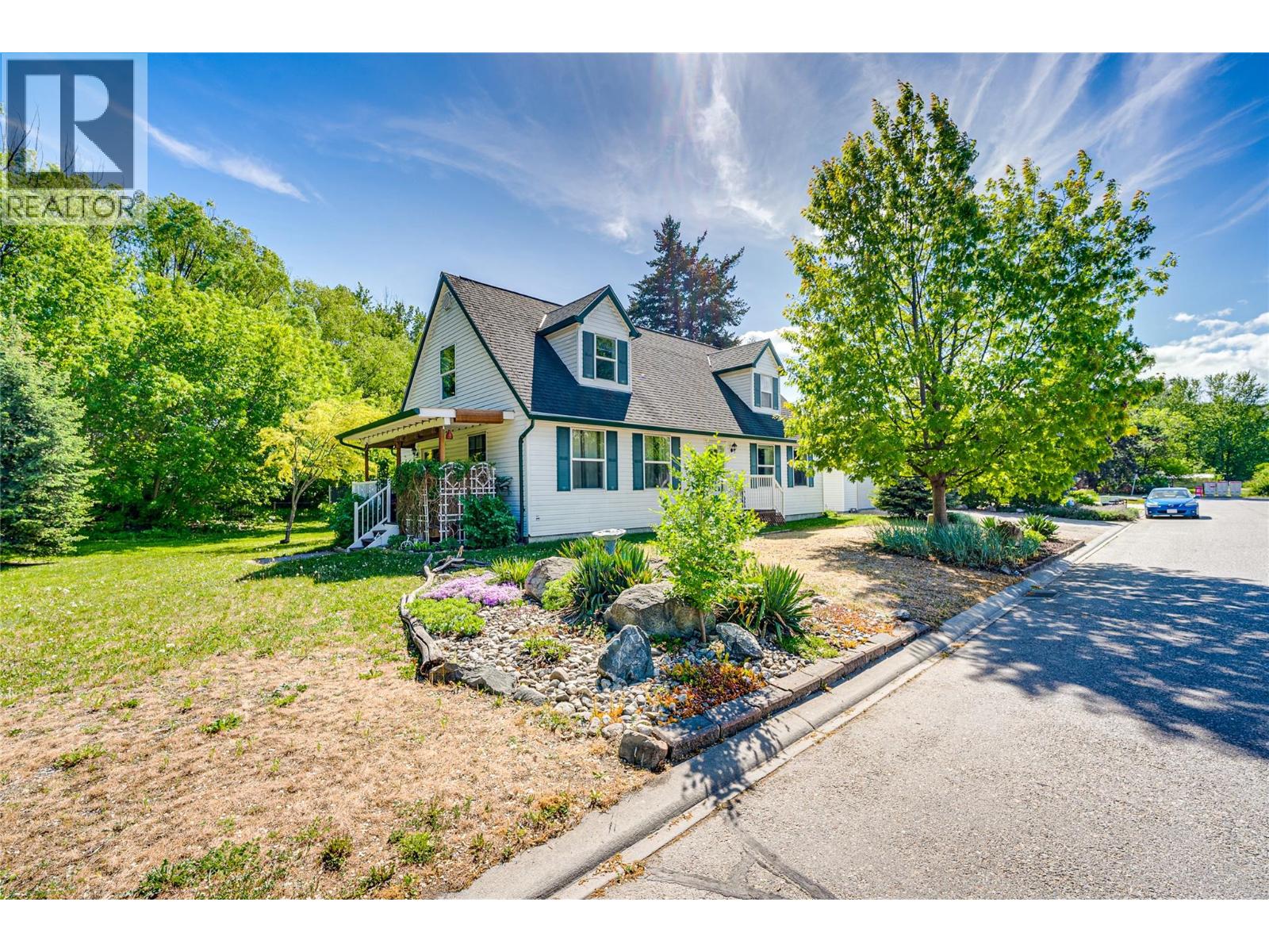 1902 50 Avenue, Vernon