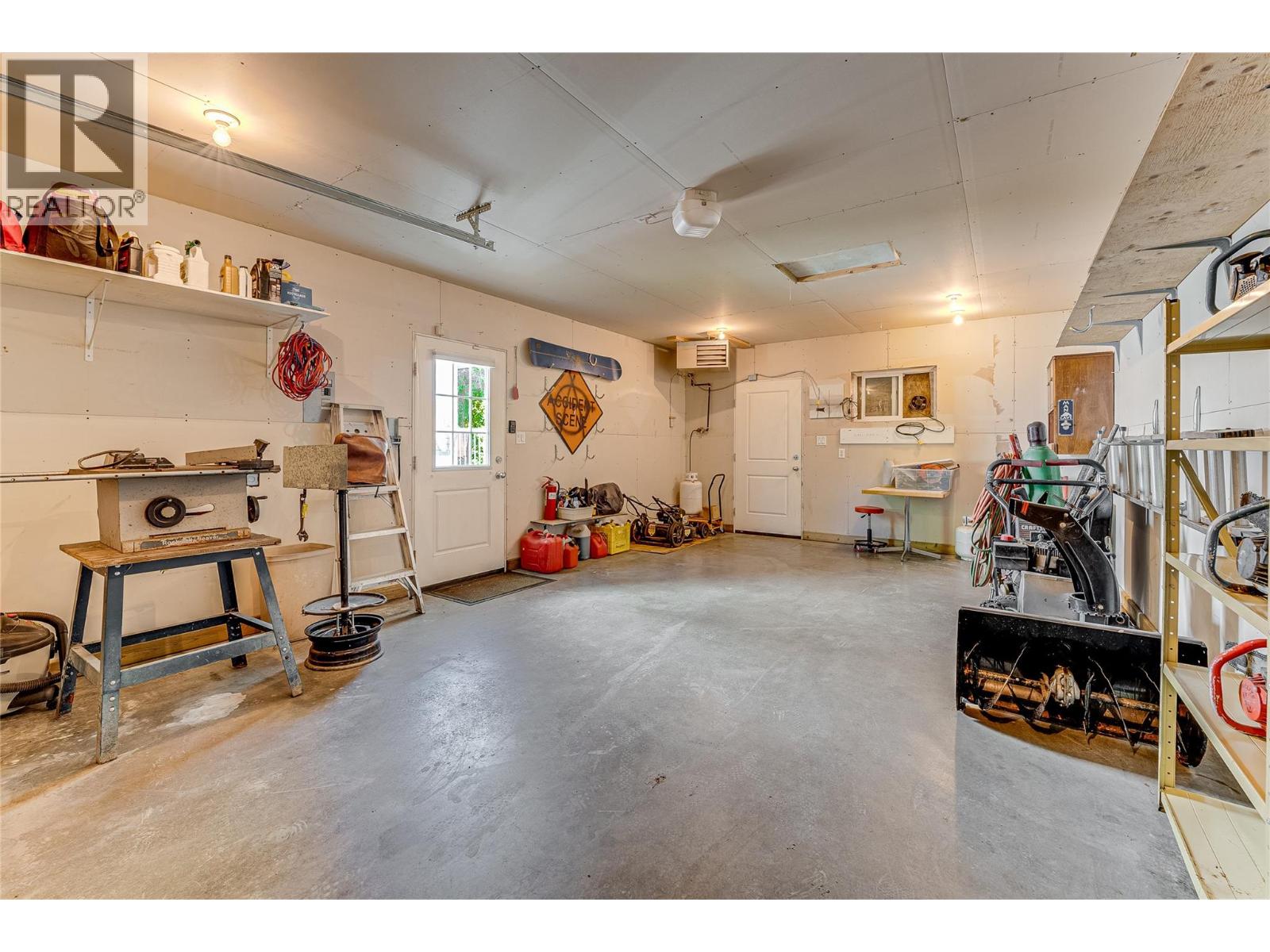 1902 50 Avenue, Vernon