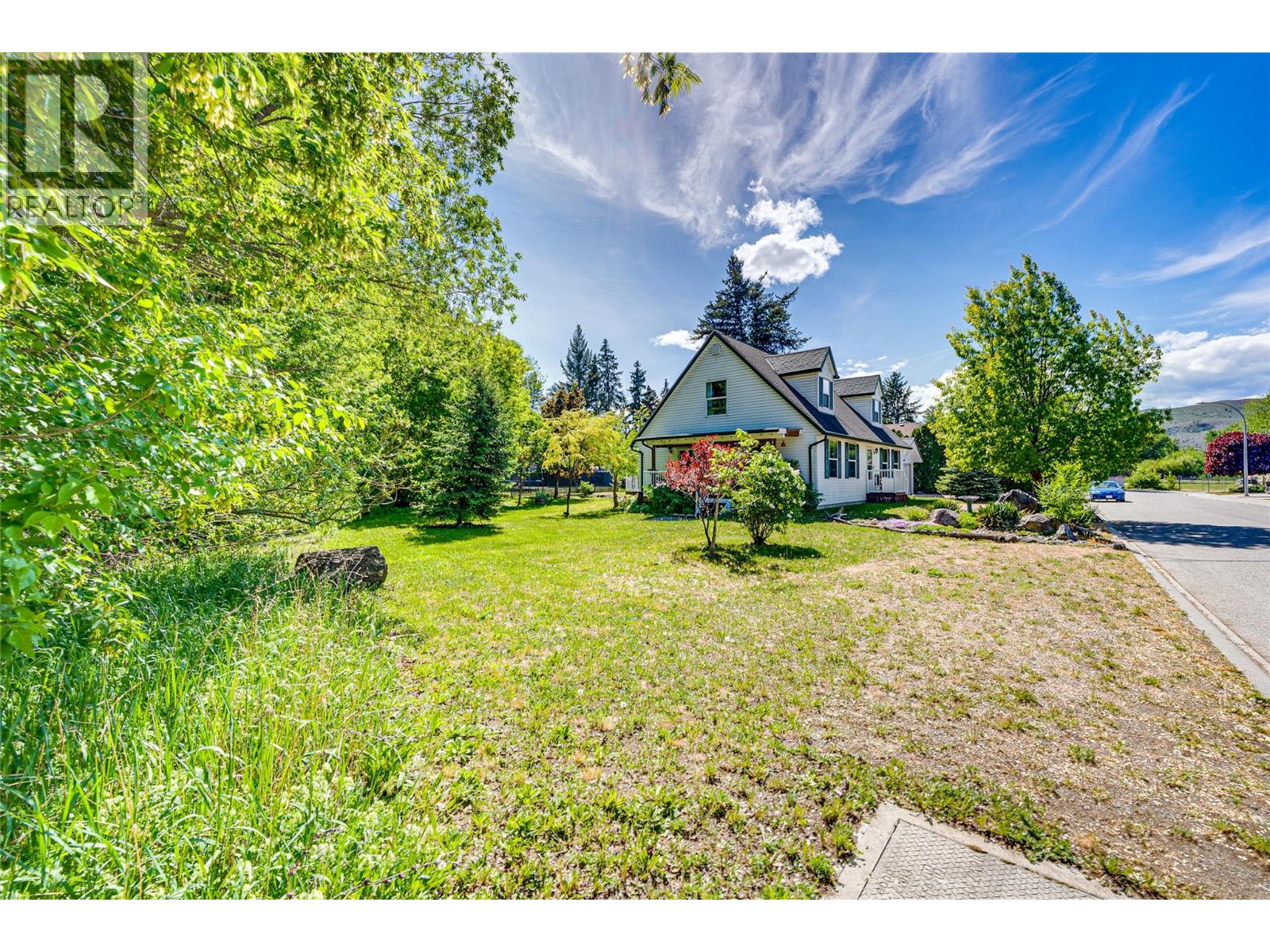 1902 50 Avenue - 42