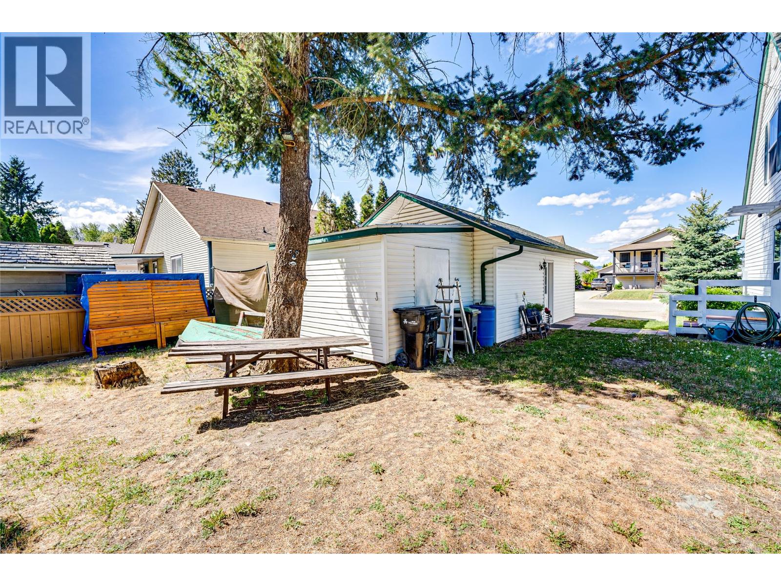 1902 50 Avenue, Vernon