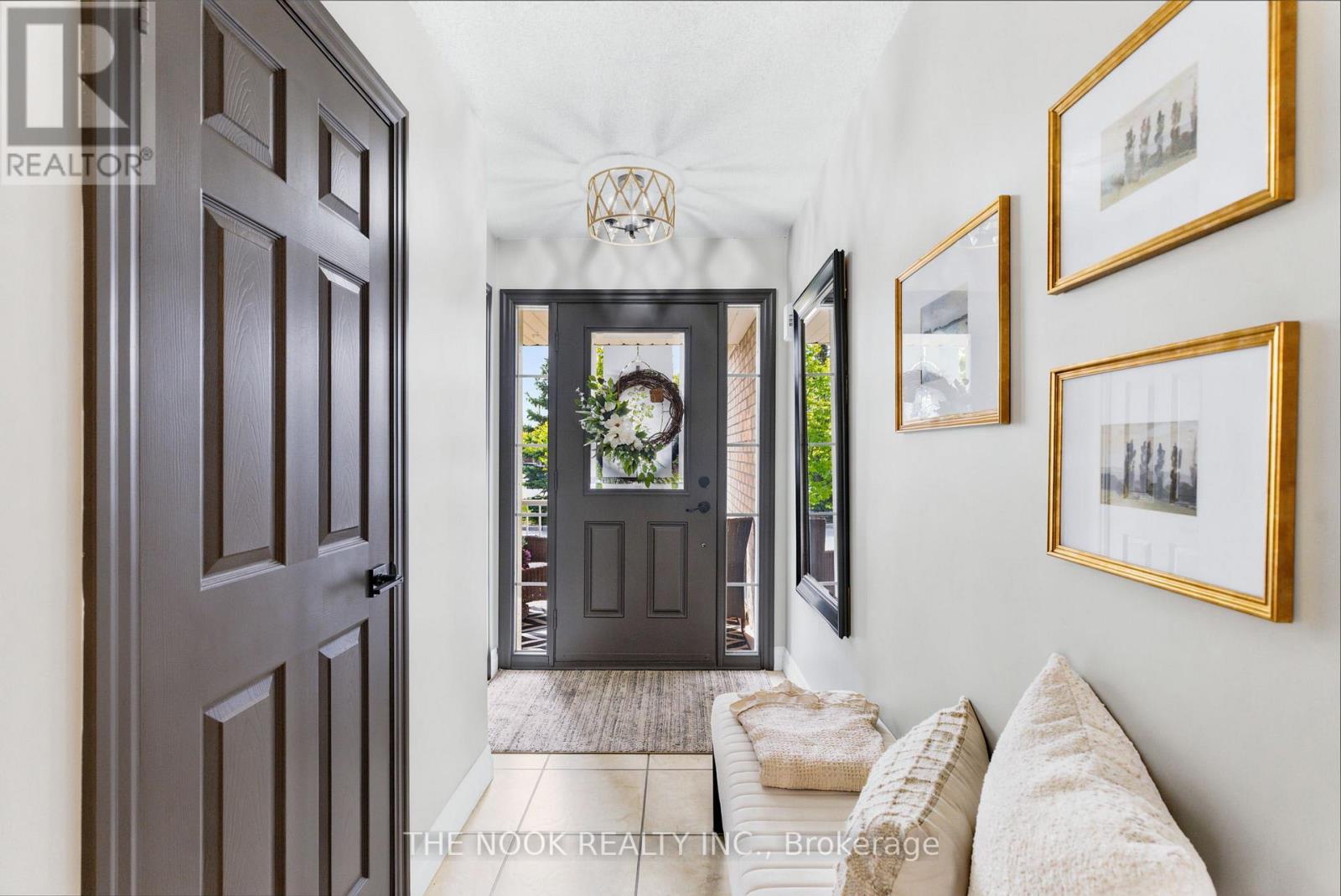 #44 460 WOODMOUNT DRIVE - 32