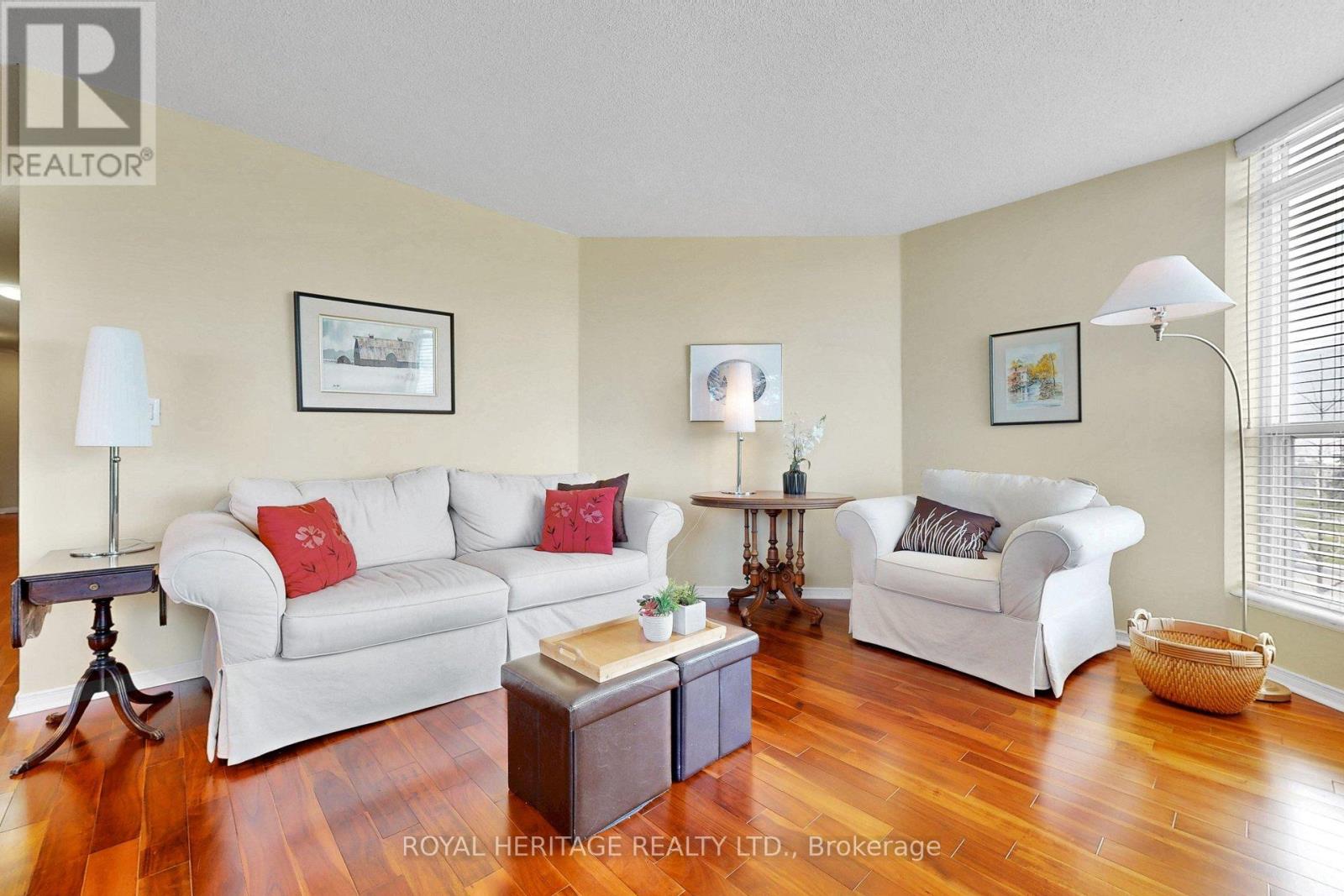 #112 340 WATSON STREET W - 21