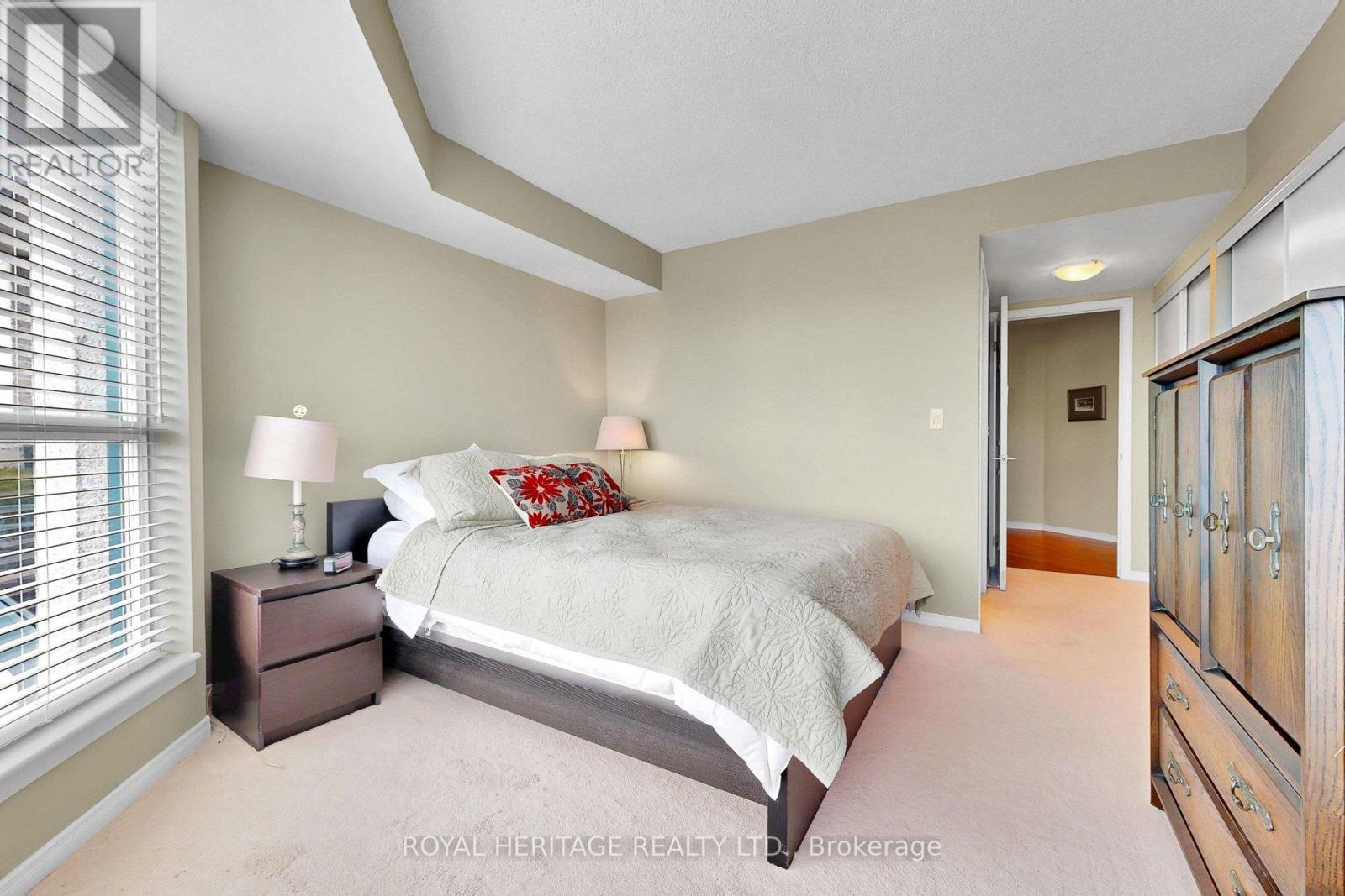 #112 340 WATSON STREET W - 25
