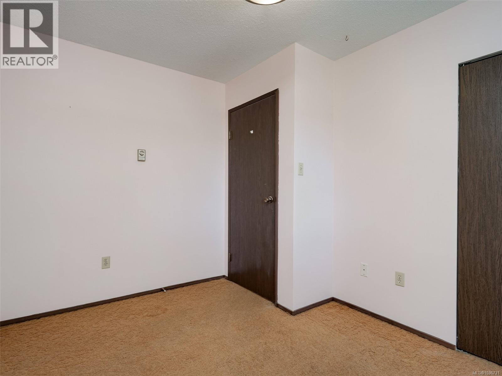 #2 1010 Ellery St - 19