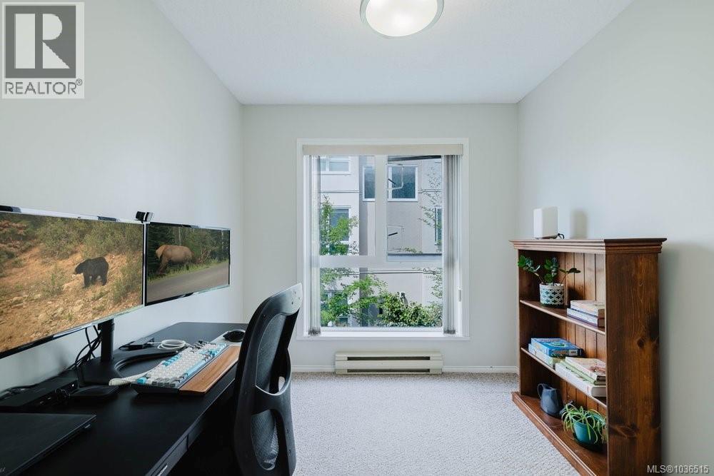 #301 331 Burnside Rd E - 18