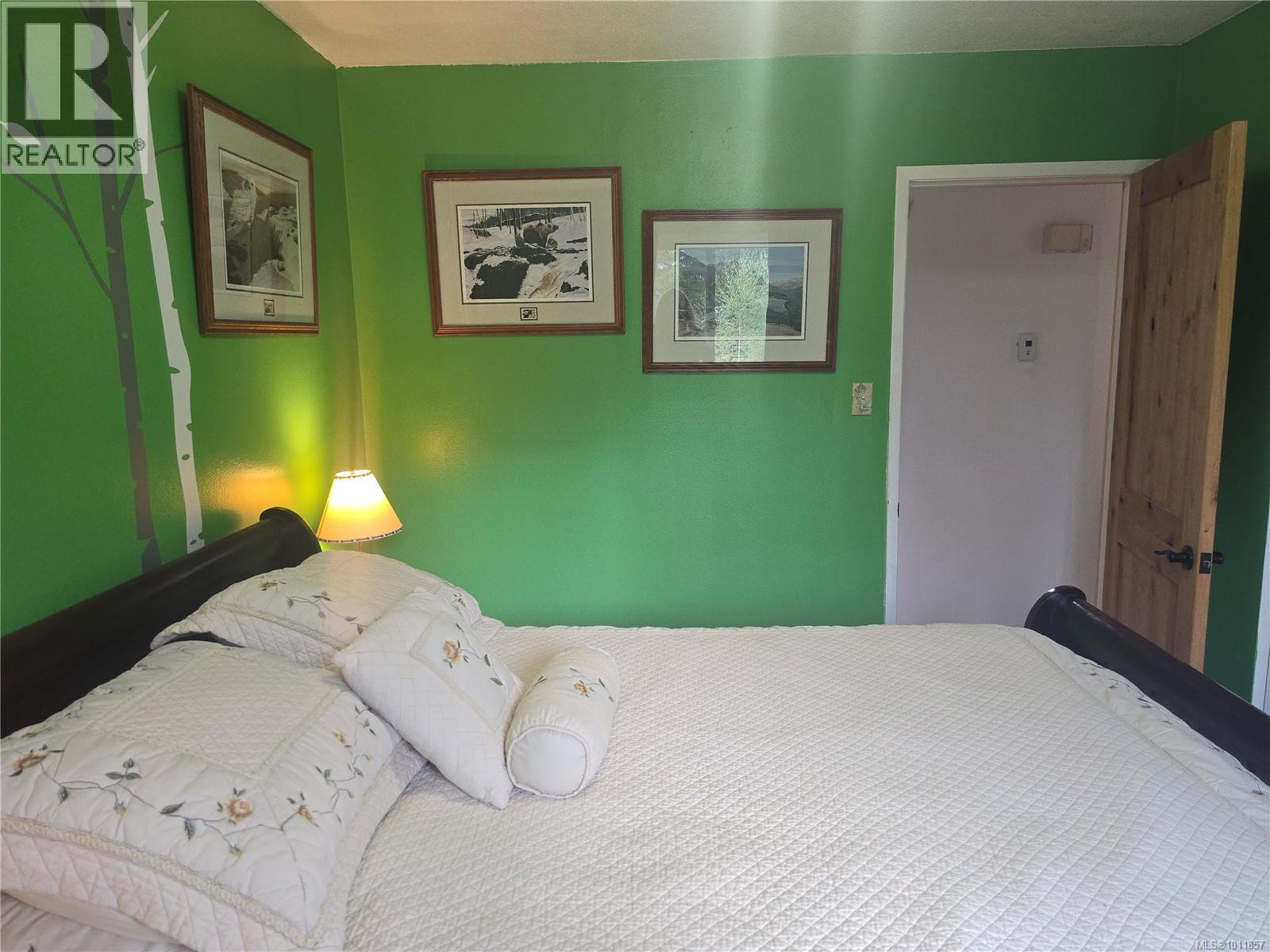 170 Seaview St - 52
